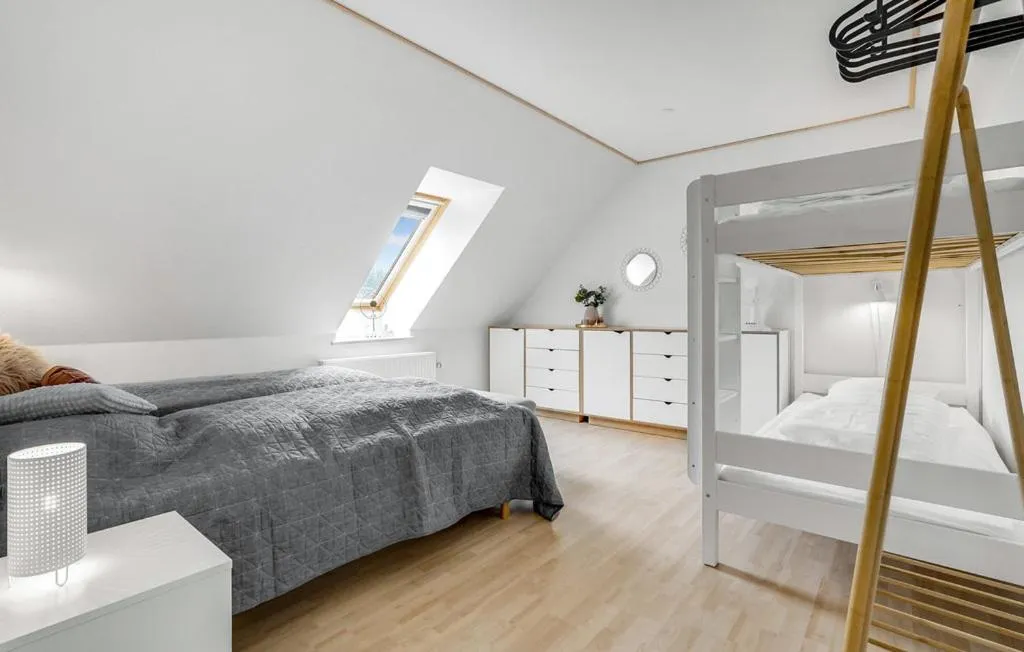 Bedroom, Bed in Skjoldbjerg Garnihotel