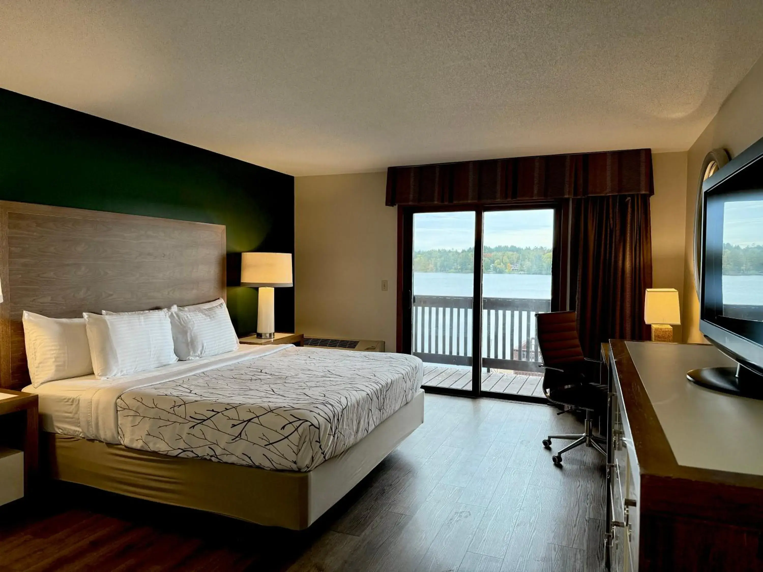 Bed in St. Croix Inn Bed in St. Croix Inn