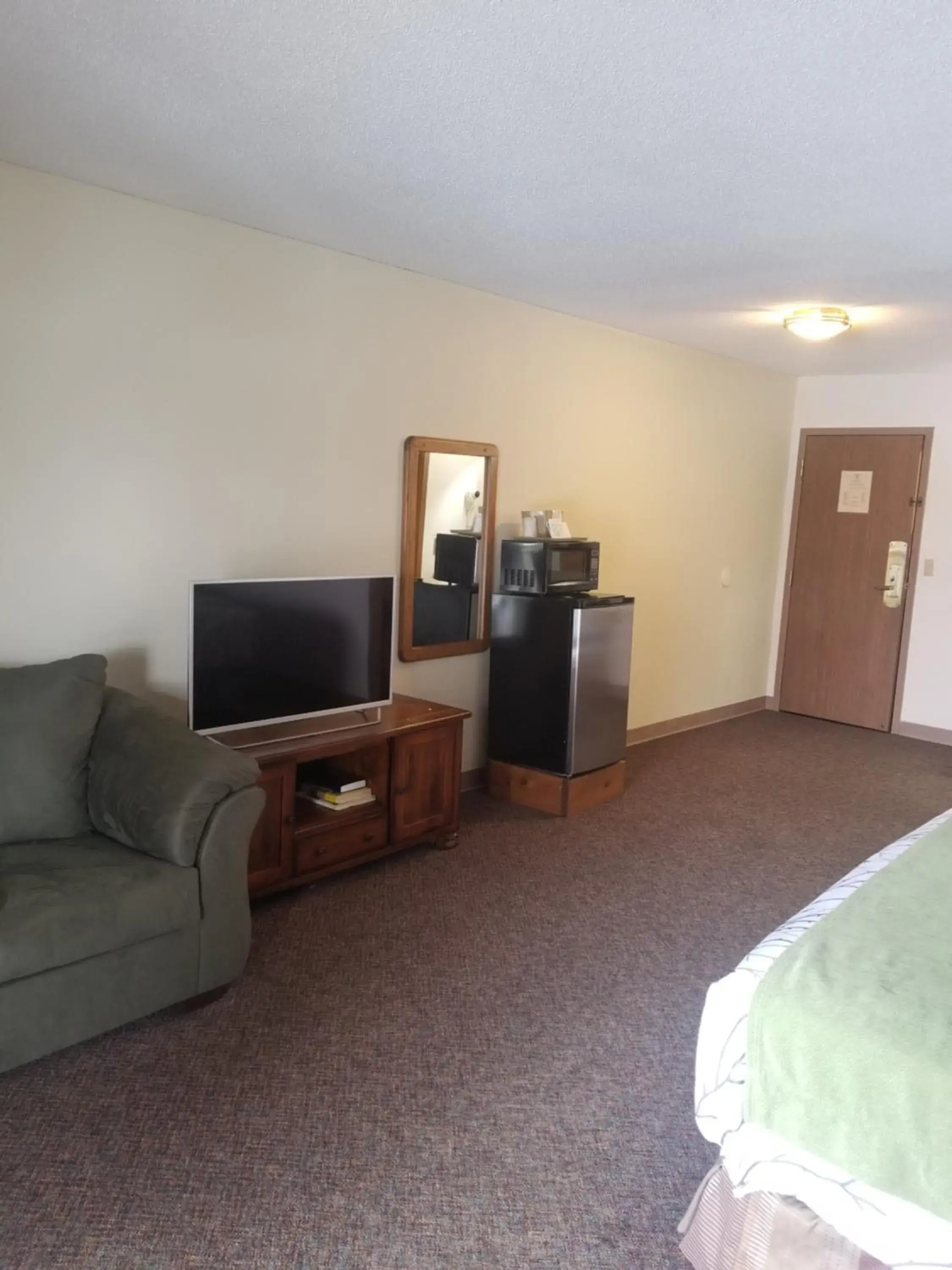 King Studio with Sofa Bed in St. Croix Inn King Studio with Sofa Bed in St. Croix Inn