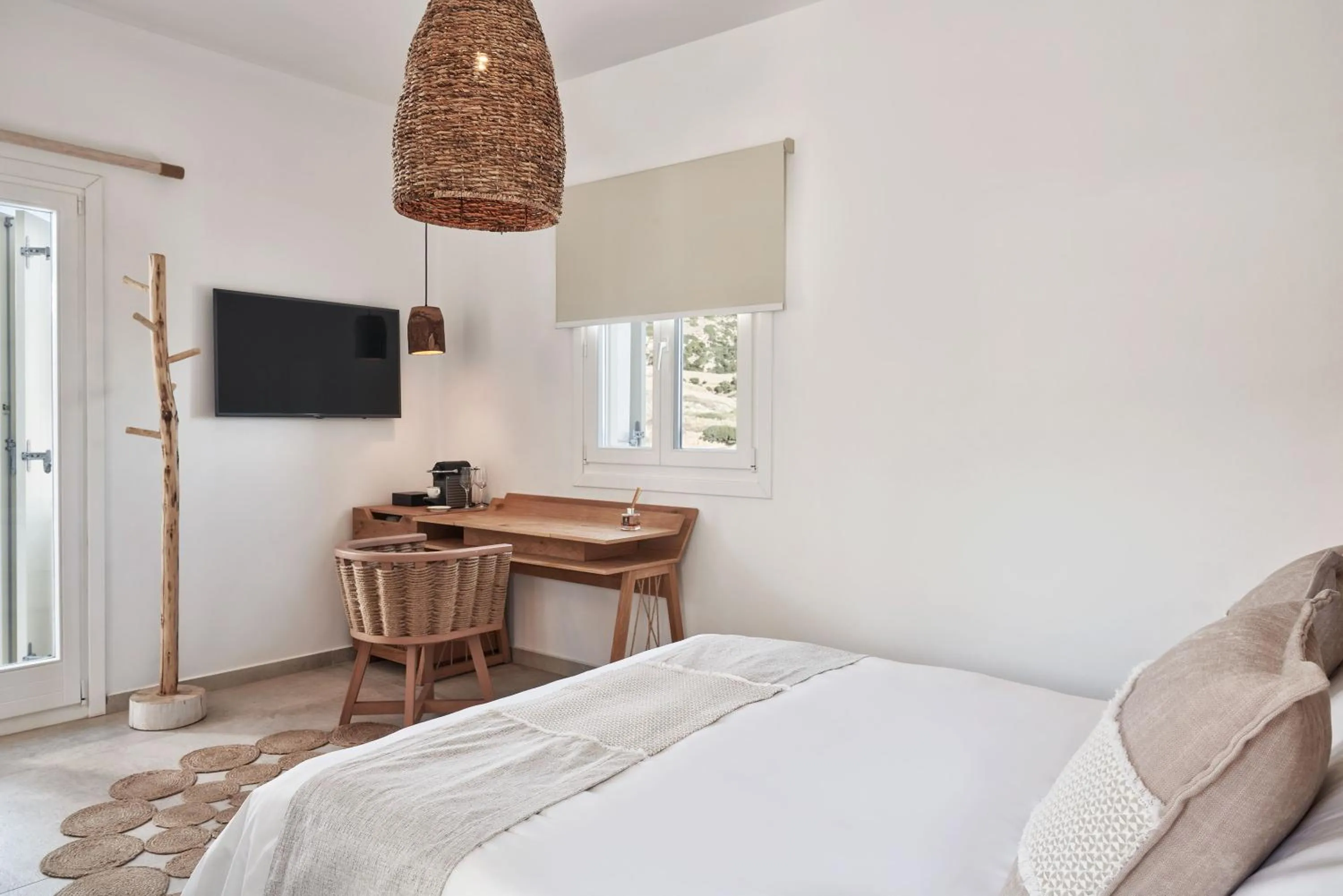 Bed in Volcano Luxury Suites Milos - Adults Only