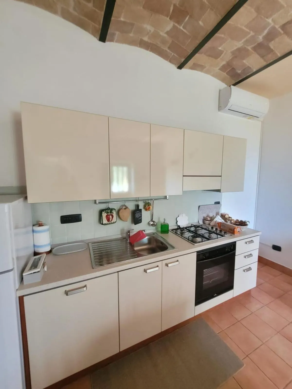 Kitchen or kitchenette in B&B Villa Melania