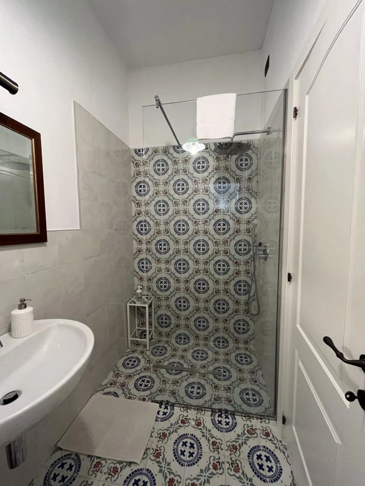 Shower in B&B Villa Melania