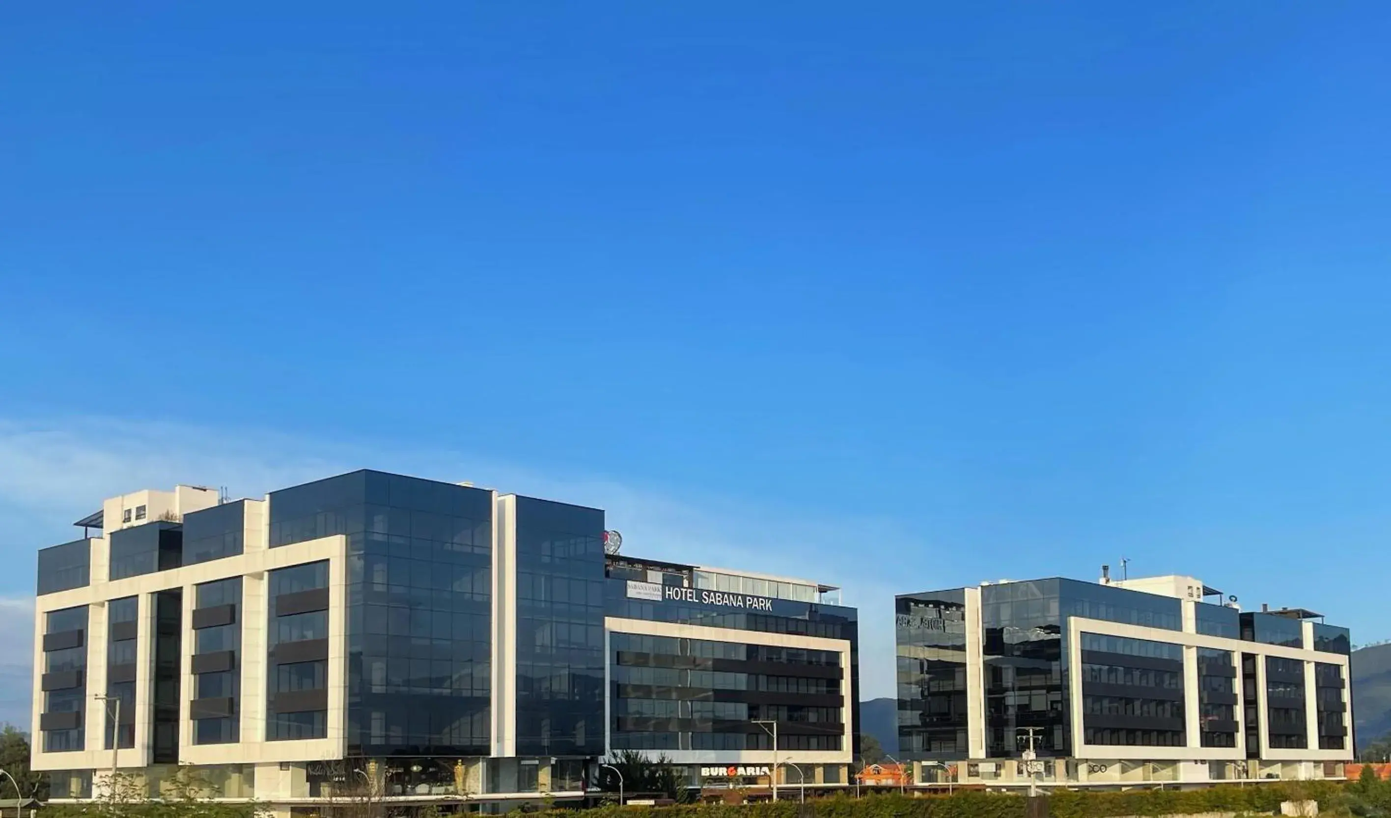 Property building in Hotel Sabana Park Property building in Hotel Sabana Park