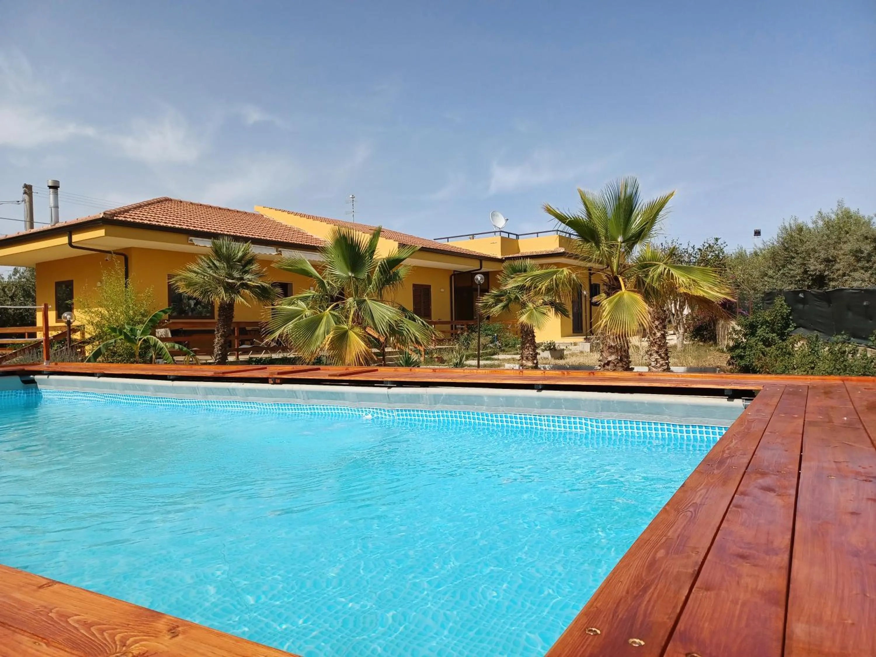 Turtle Island Apartments