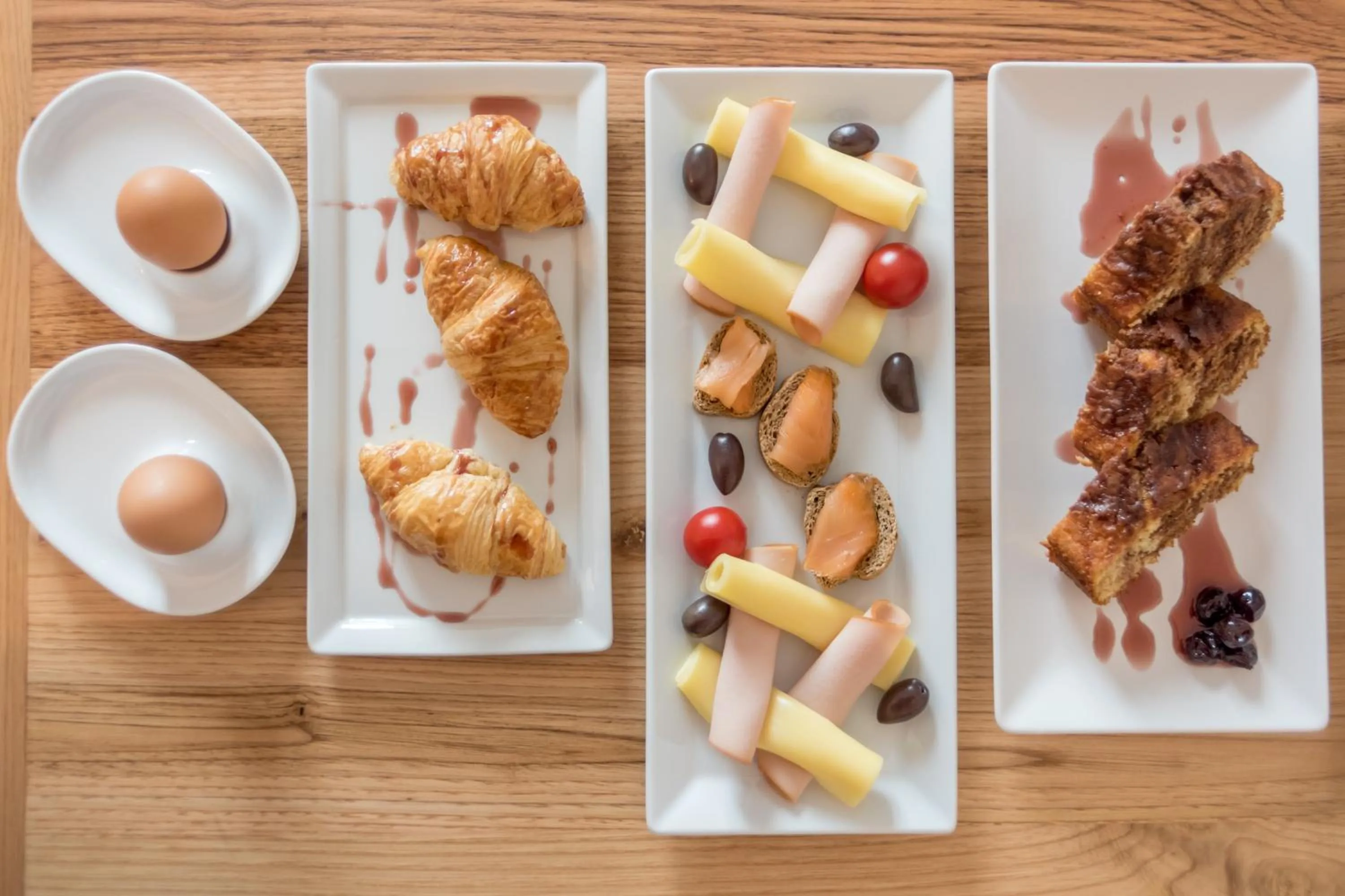 Dining area in Avatar Suites