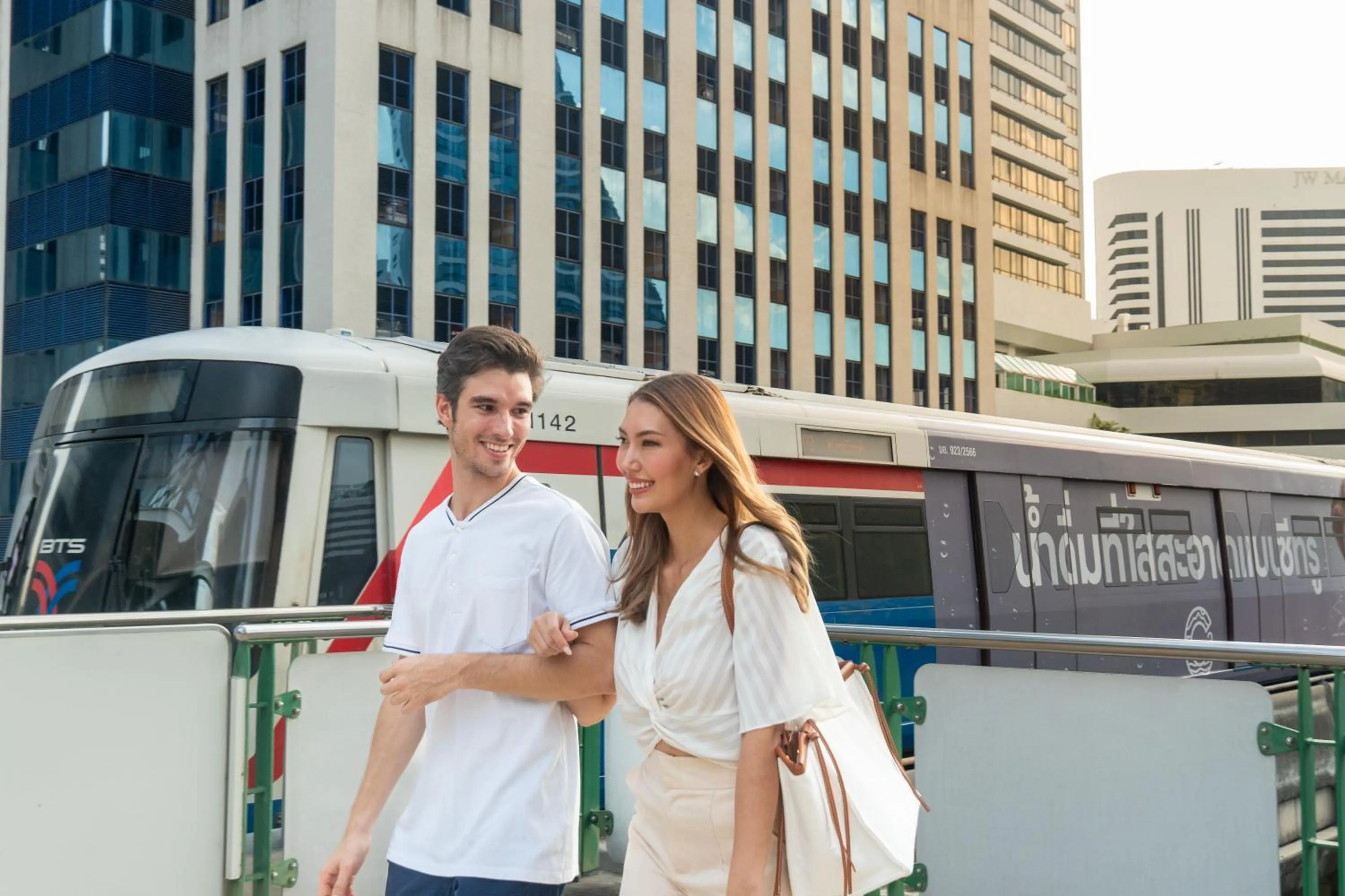 Guests in Mövenpick BDMS Wellness Resort Bangkok