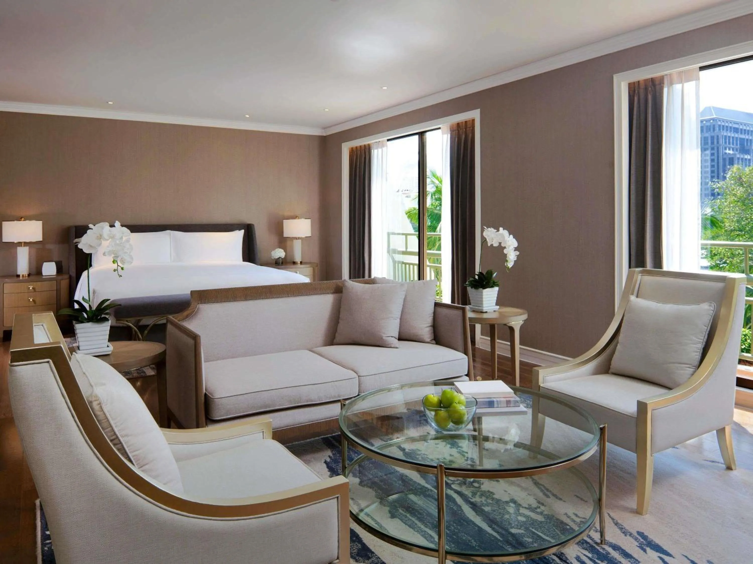 Bedroom, Bed in Mövenpick BDMS Wellness Resort Bangkok