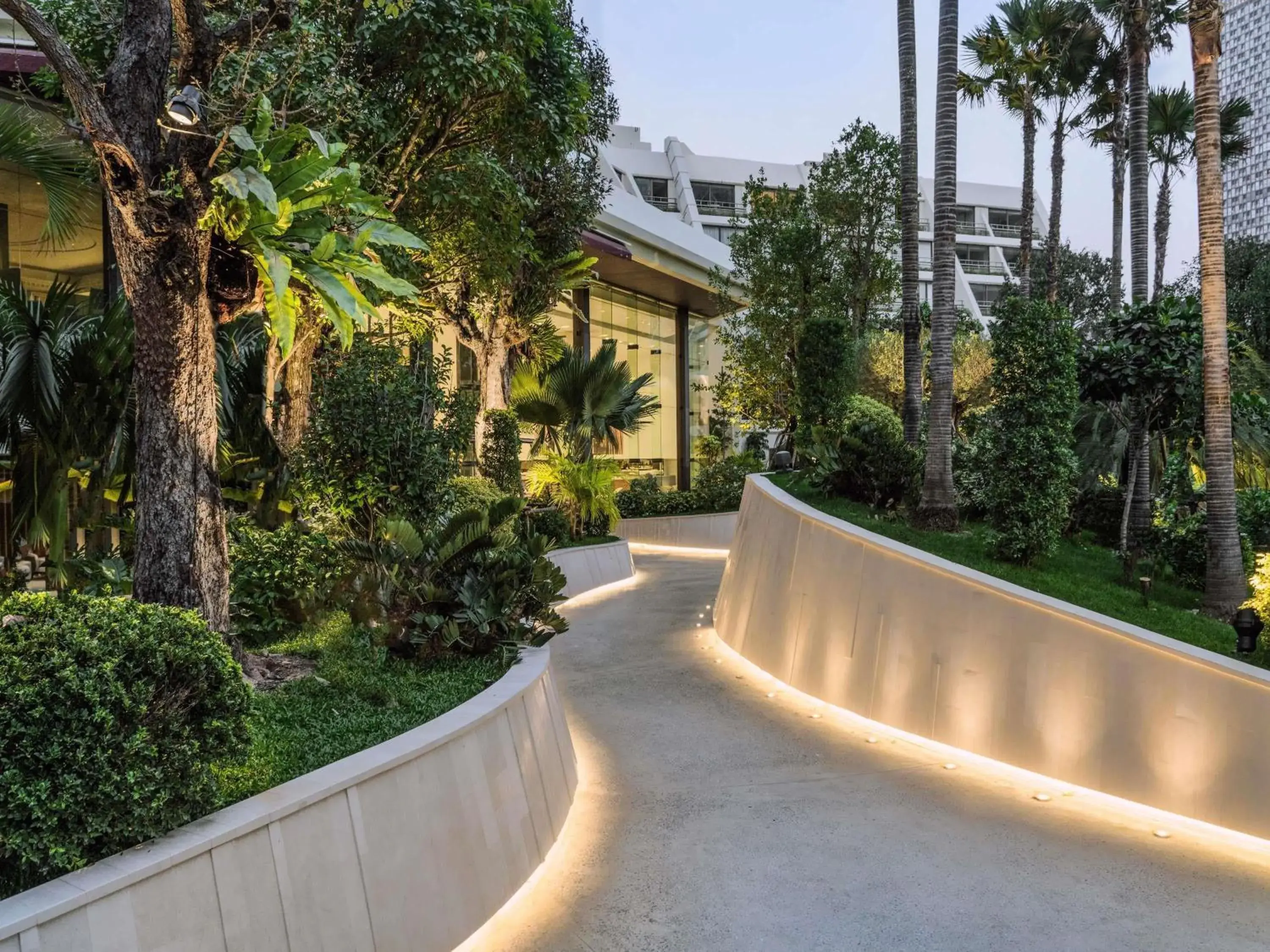 Property building in Mövenpick BDMS Wellness Resort Bangkok Property building in Mövenpick BDMS Wellness Resort Bangkok