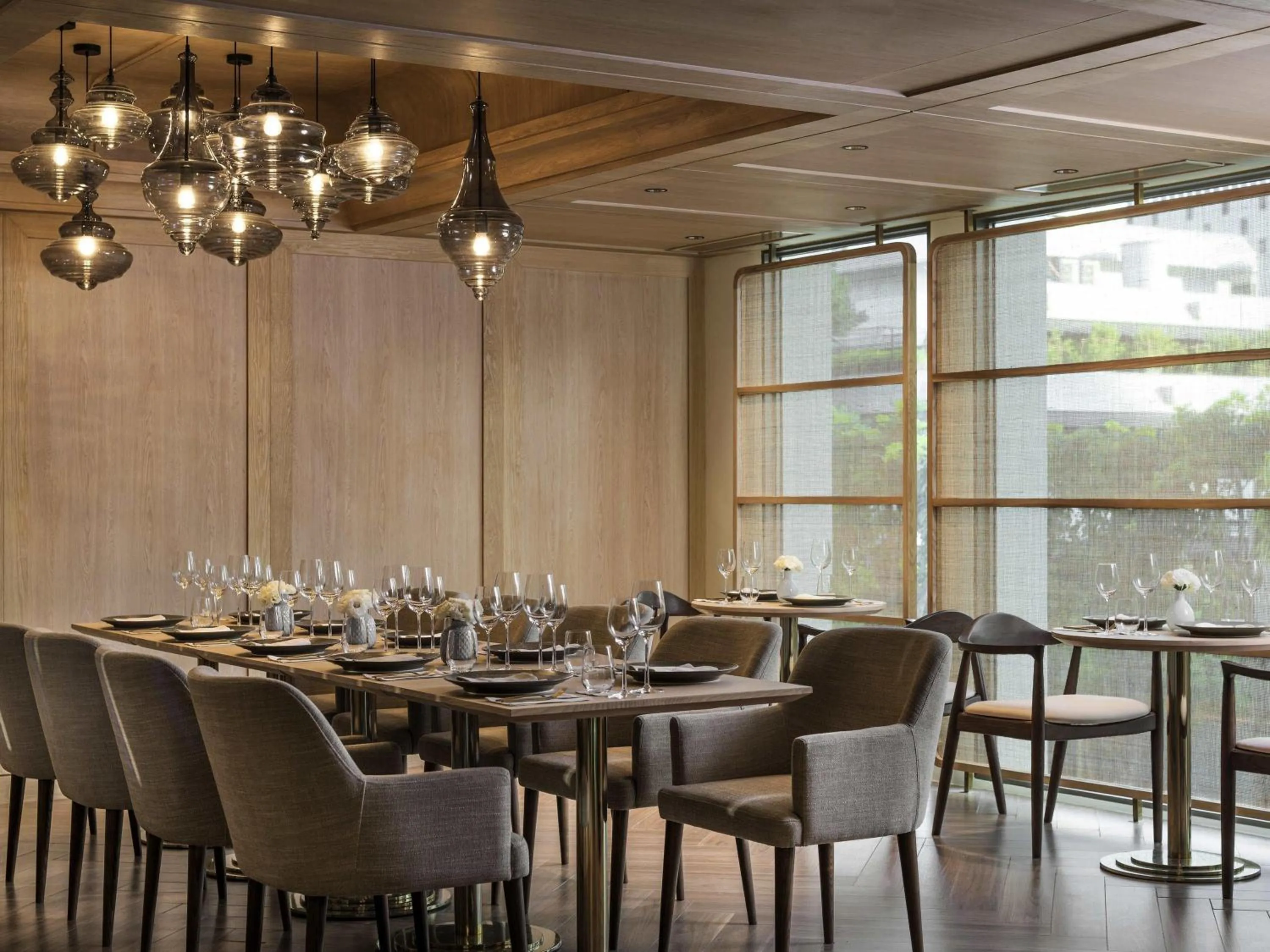 Restaurant/places to eat in Mövenpick BDMS Wellness Resort Bangkok