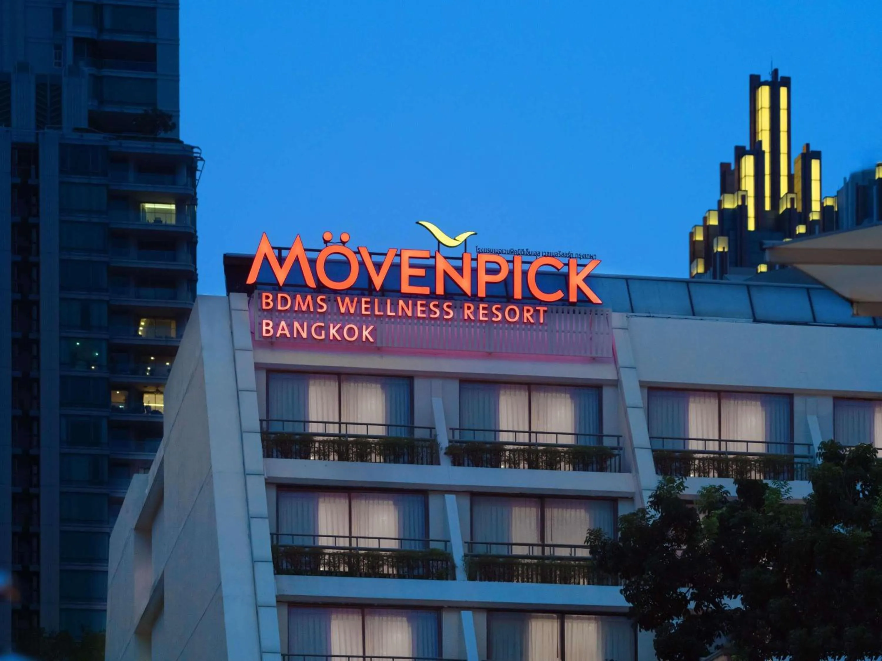 Property building in Mövenpick BDMS Wellness Resort Bangkok