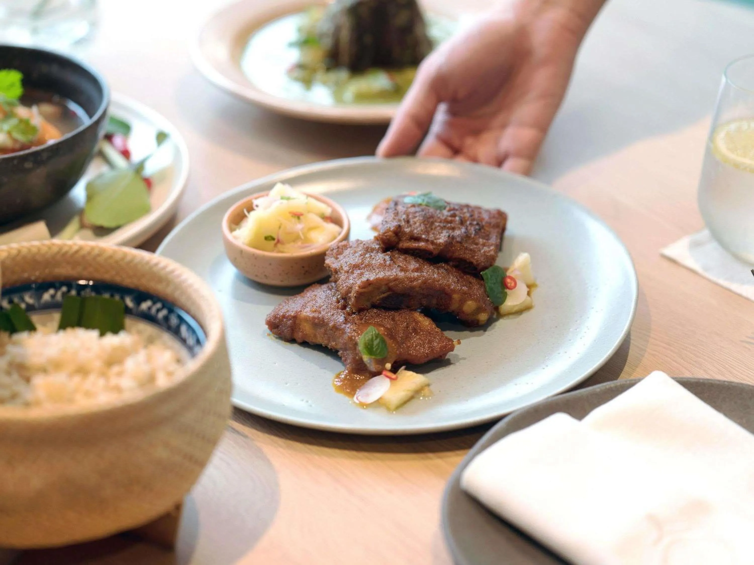 Restaurant/places to eat in Mövenpick BDMS Wellness Resort Bangkok