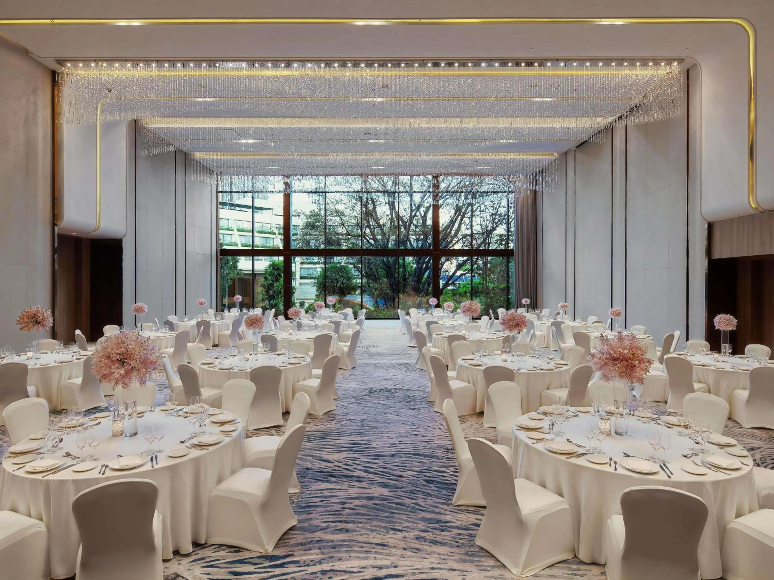 Property building in Mövenpick BDMS Wellness Resort Bangkok