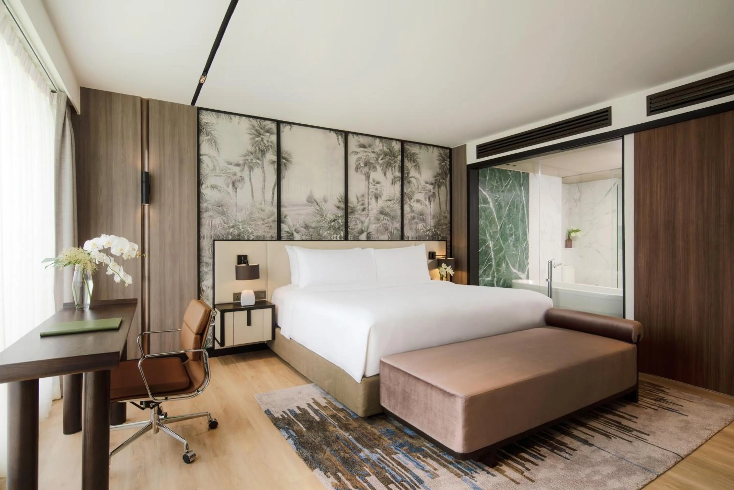 Bed in Mövenpick BDMS Wellness Resort Bangkok