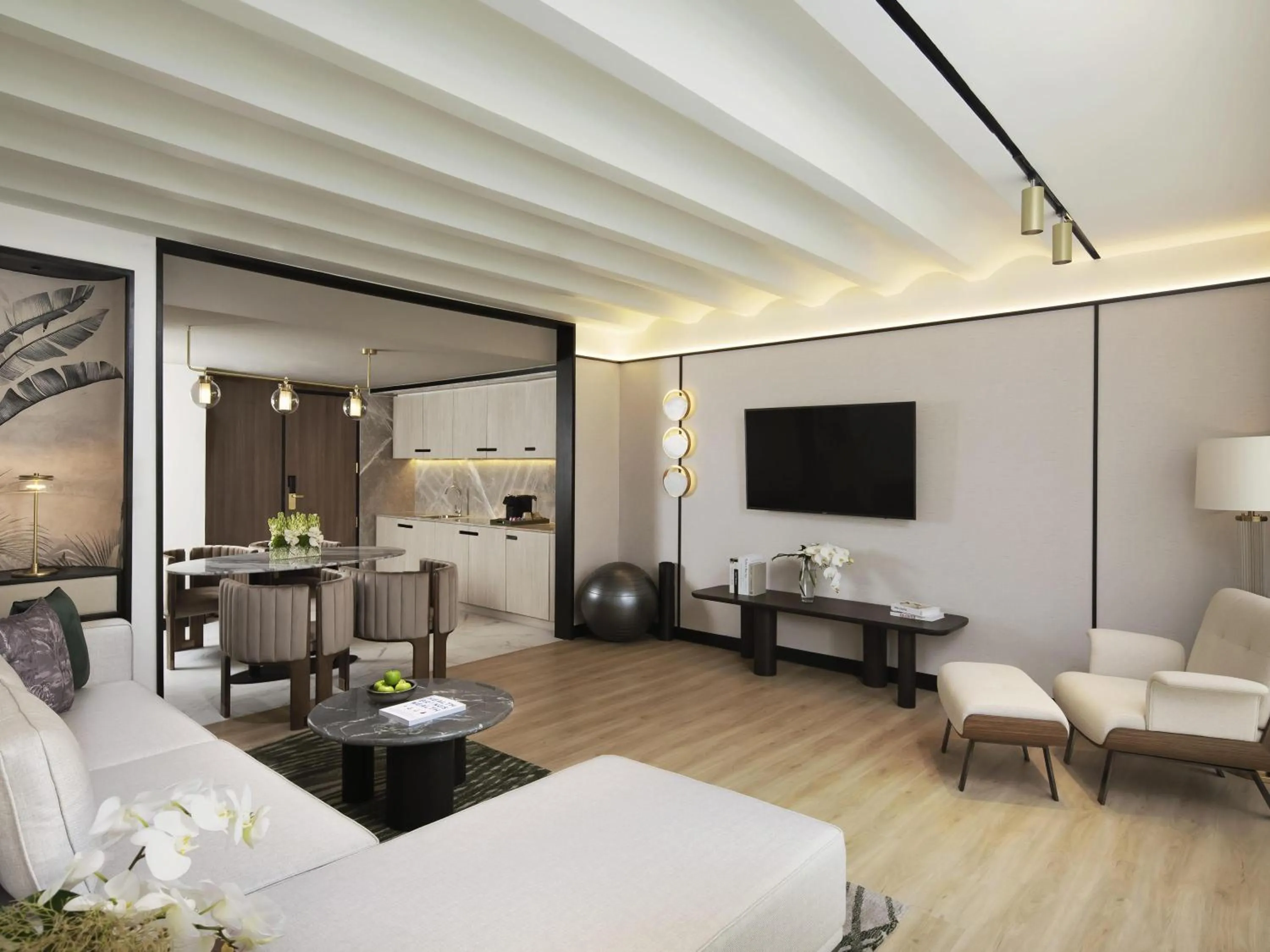 Bedroom in Mövenpick BDMS Wellness Resort Bangkok