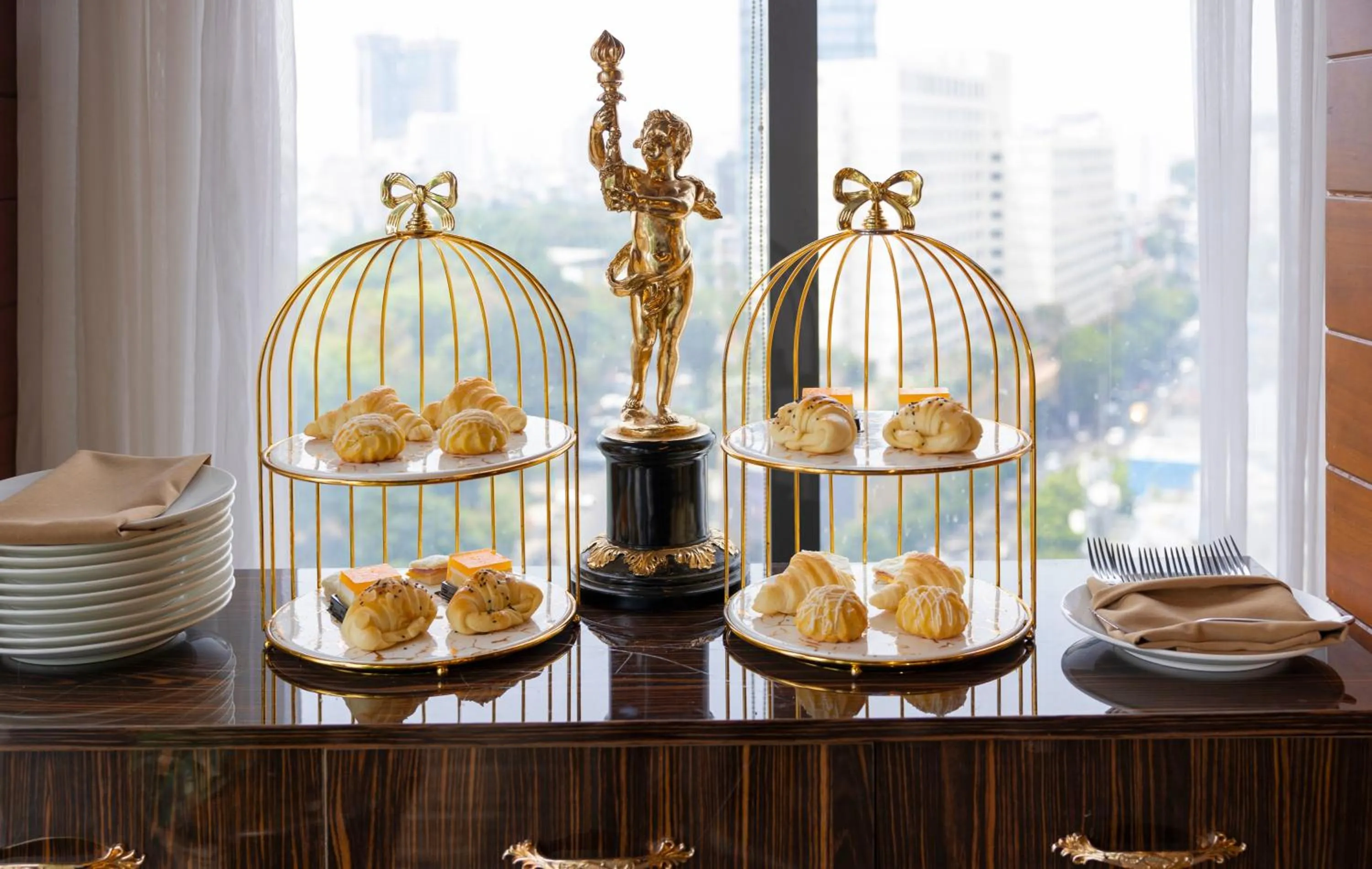 Meeting/conference room in Winsuites Saigon Hotel