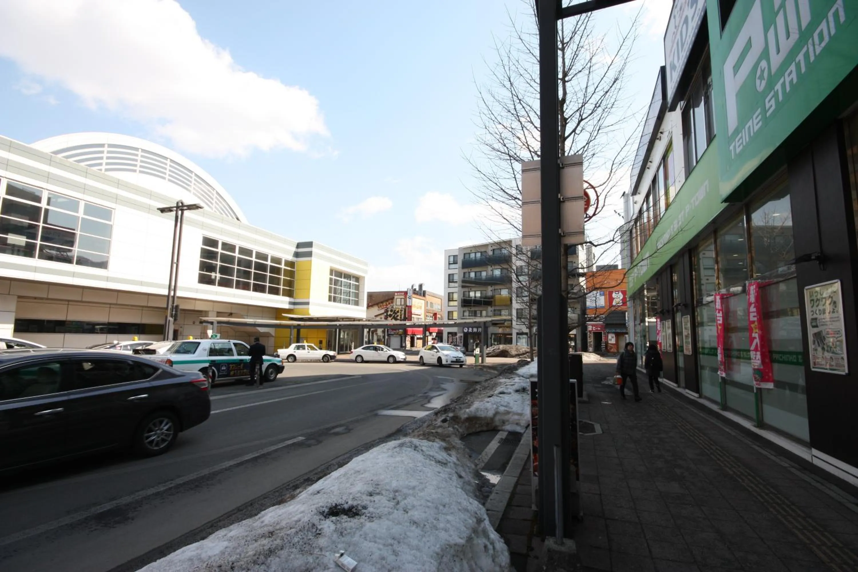 Neighbourhood in TEINE WHITE HOUSE