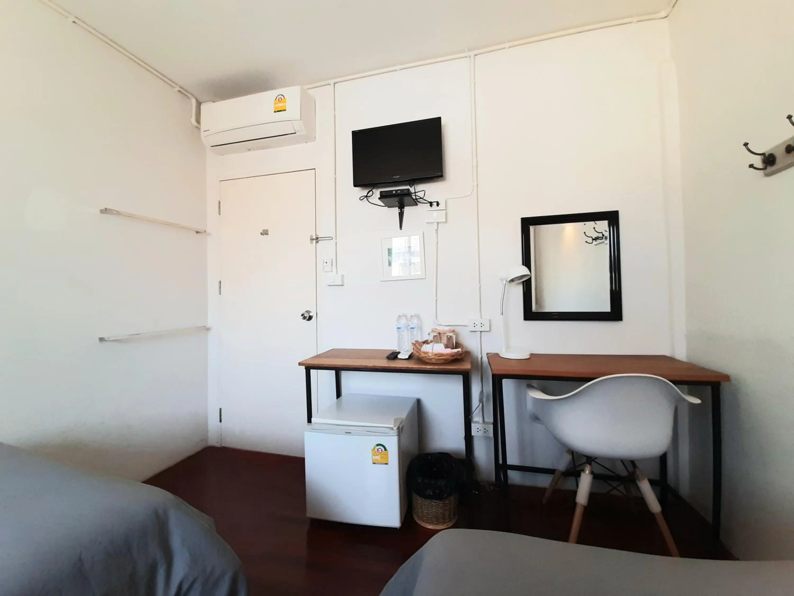 Pingplalee Female House