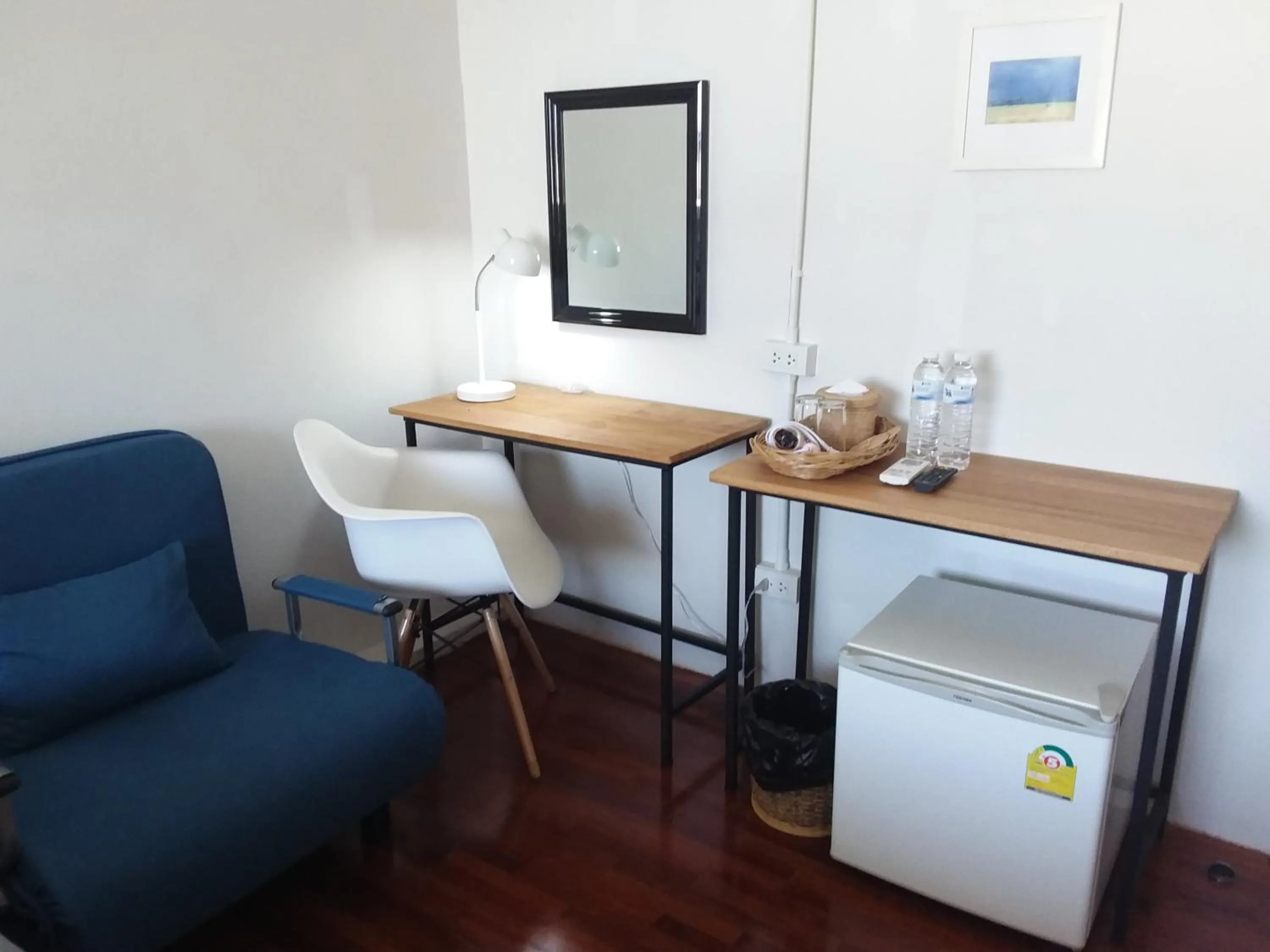 Pingplalee Female House