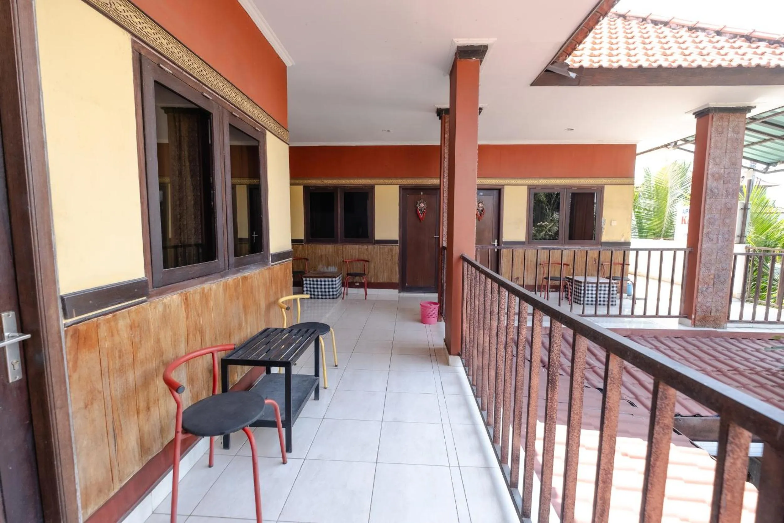 Day in Apartmen Kak Okoh