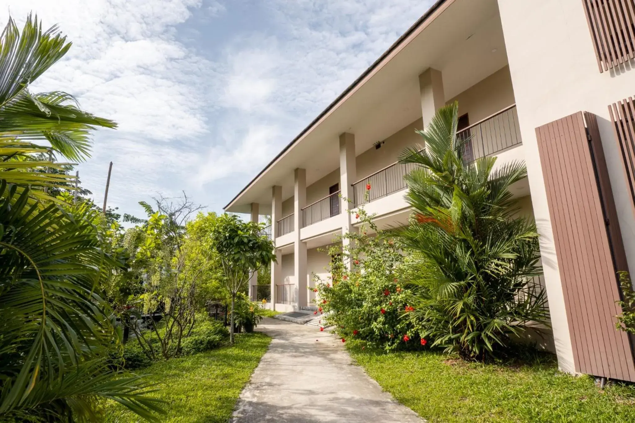 Property building in Ploen Pirom Property building in Ploen Pirom