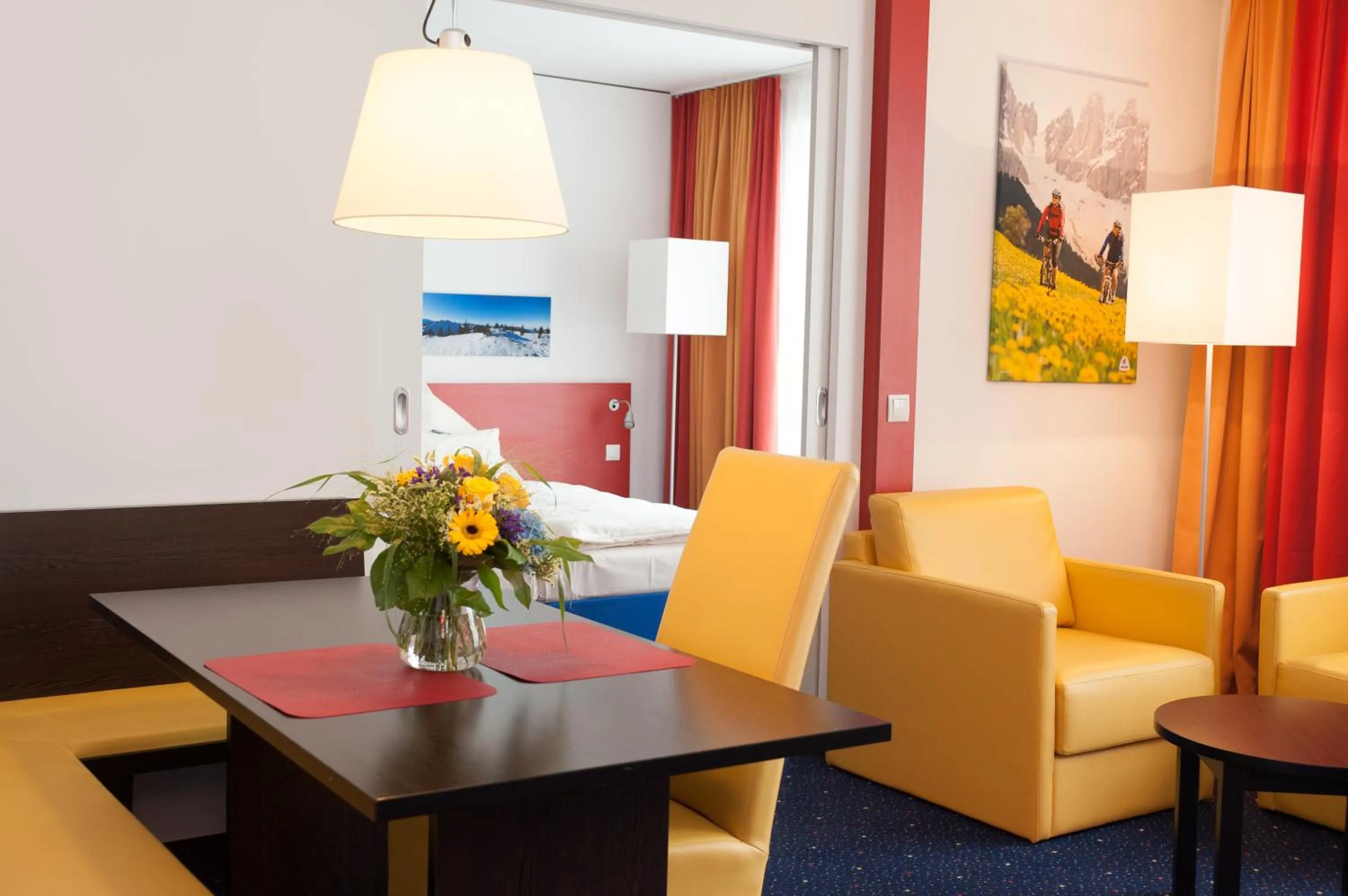 Living room, Bed in Stay2Munich Hotel & Serviced Apartments