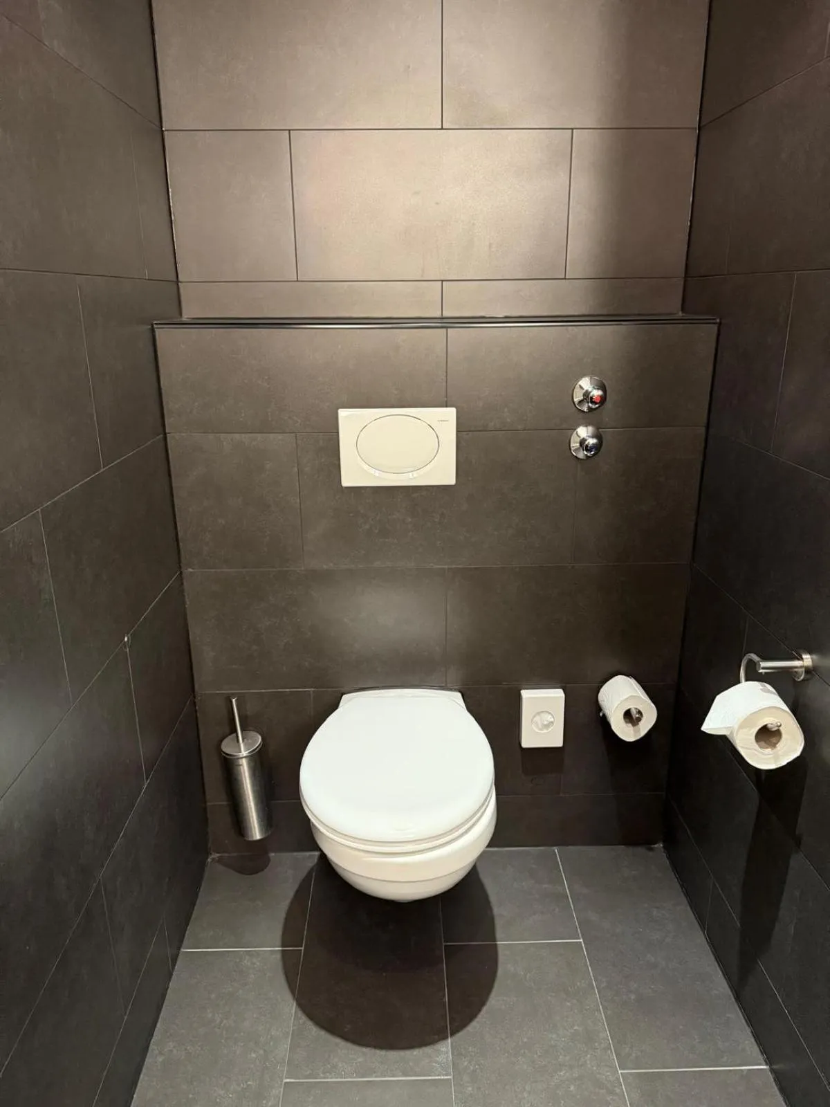 Toilet in Stay2Munich Hotel & Serviced Apartments