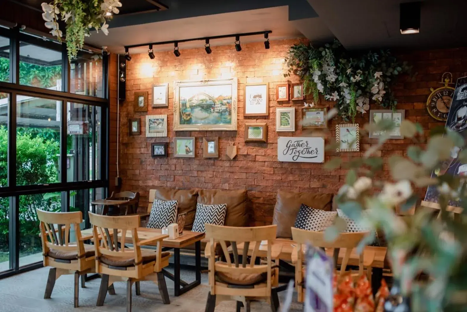 Canvas Family Home Canvas Family Home