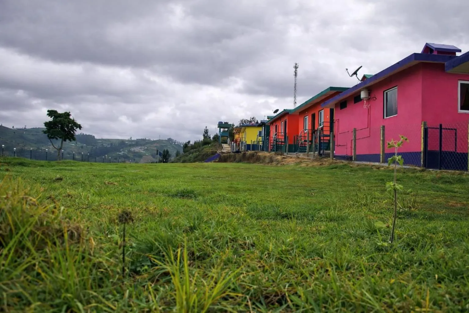 Natural landscape in The Bowers Chalet Private Campfire & Lawn BBQ, WIFI, Breakfast Hill Top 360 degree view