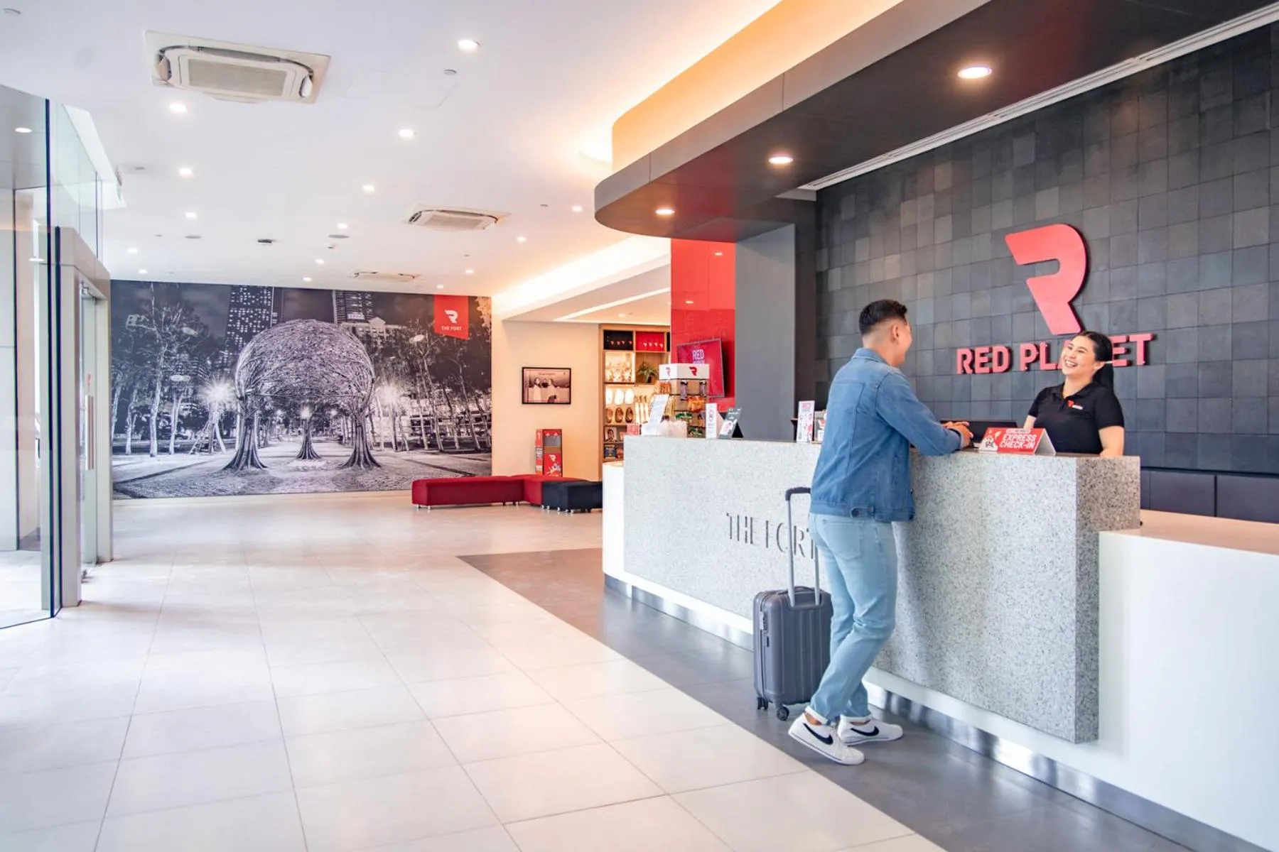Lobby or reception in Red Planet BGC The Fort
