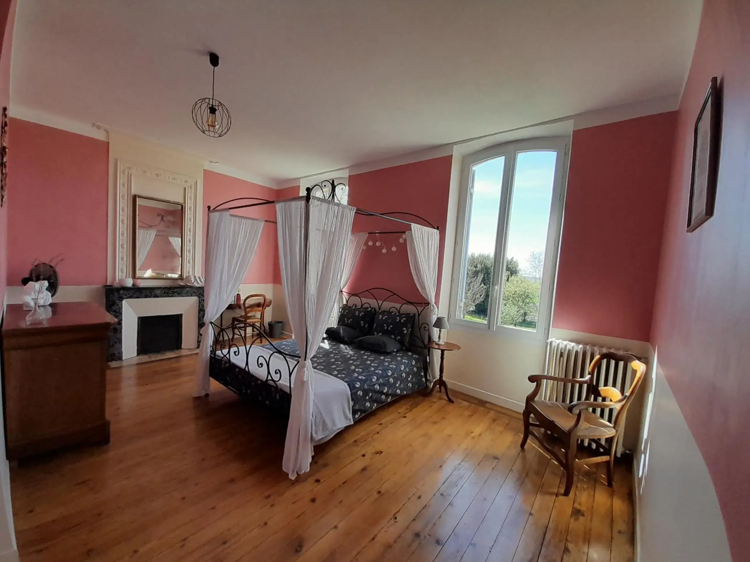 Family Double Room - single occupancy in Domaine du Grand Ormeau Family Double Room - single occupancy in Domaine du Grand Ormeau