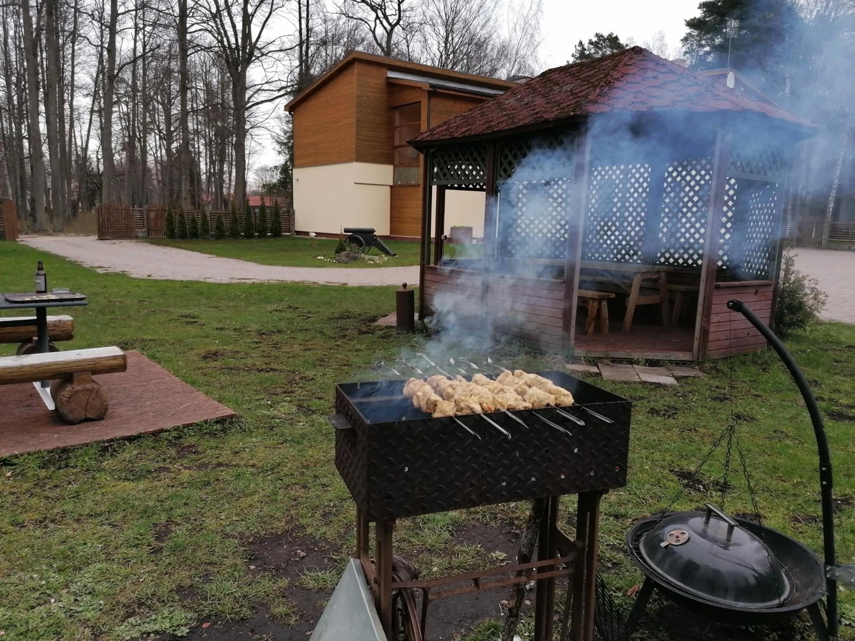 BBQ facilities in KEMERI Hotel in National Park - FREE PARKING