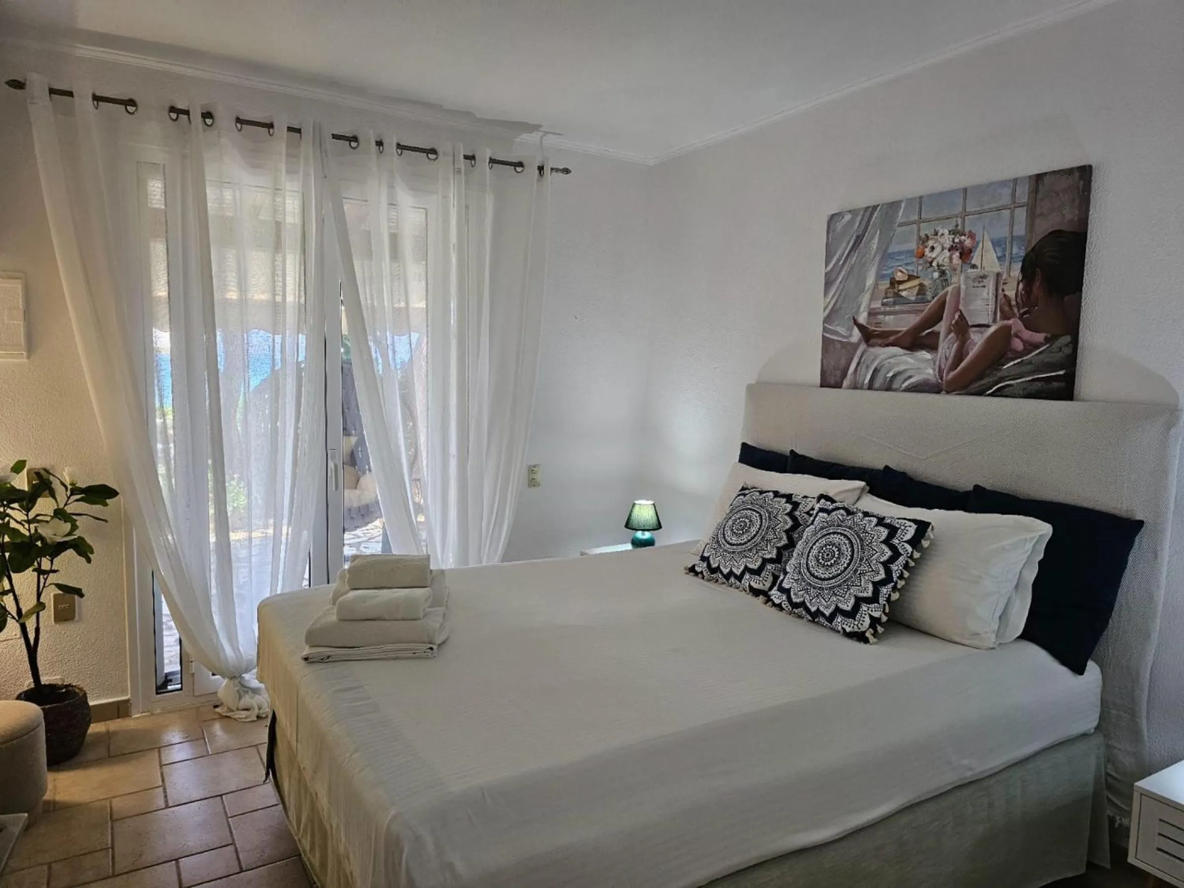 Bed in Beachfront House 13 ,Glyfada