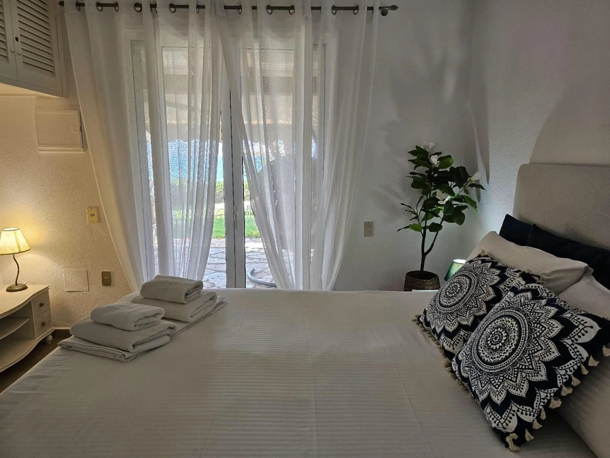 Bed in Beachfront House 13 ,Glyfada