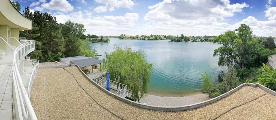 Lake view in Hotel Zátoka