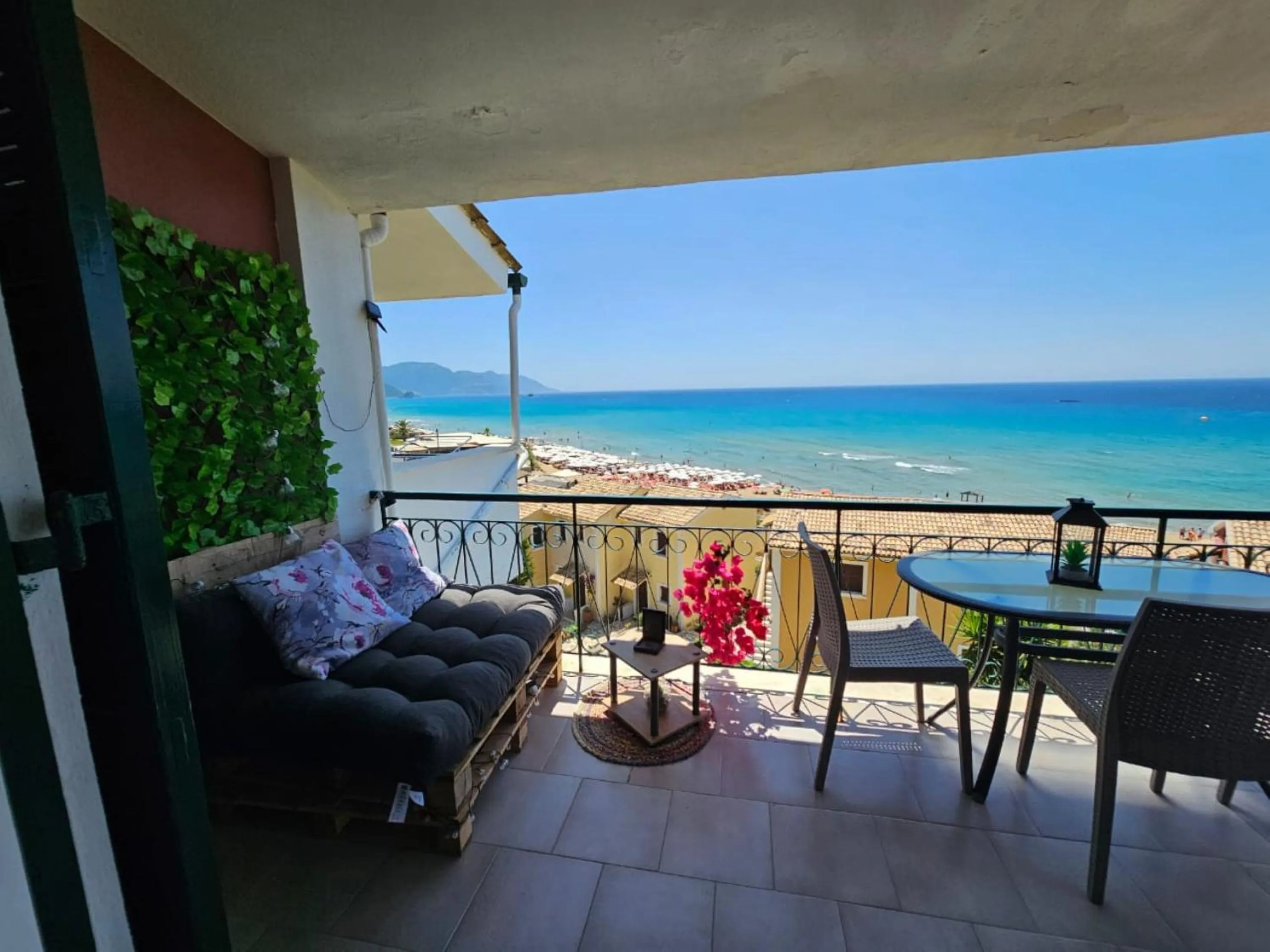 Corfu Glyfada Menigos Resort no01