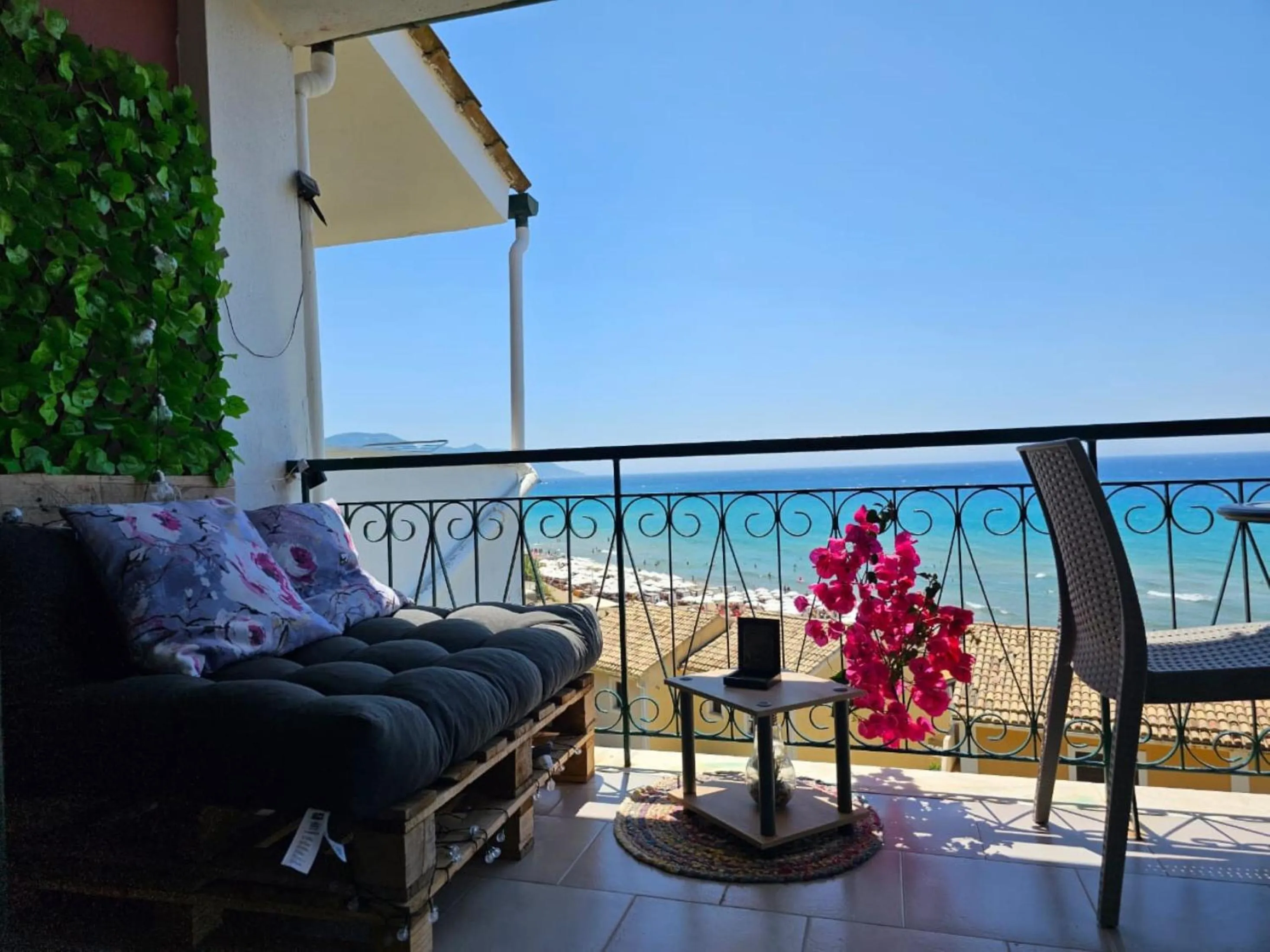 Corfu Glyfada Menigos Resort no01