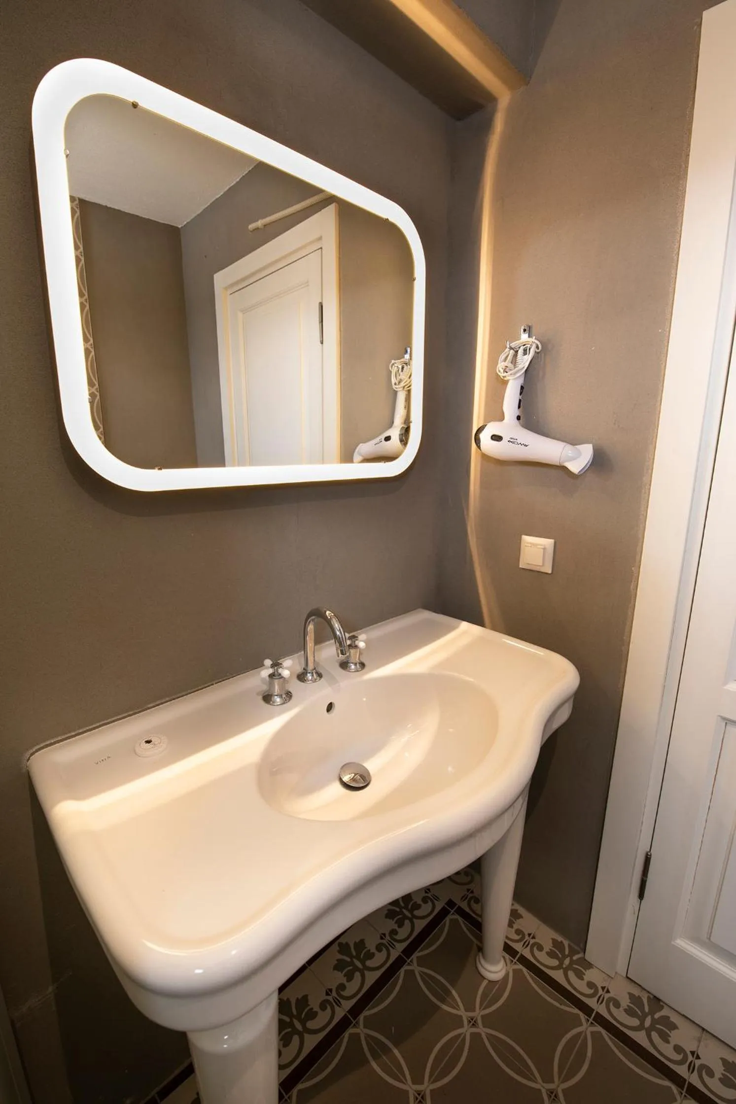 Monat Otel Alaçatı