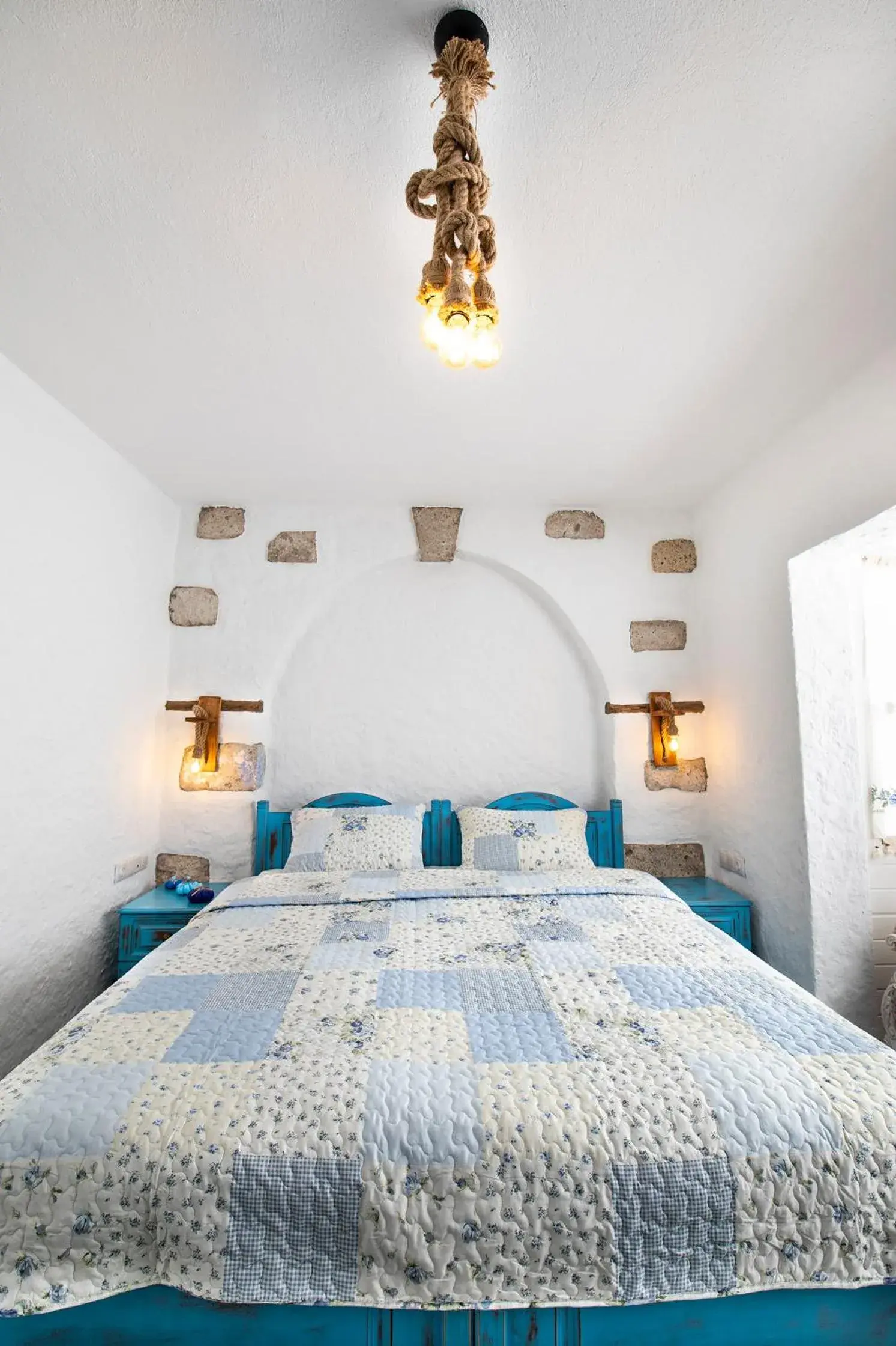 Deluxe Double Room (2 Adults + 1 Child) - single occupancy in Monat Otel Alaçatı Deluxe Double Room (2 Adults + 1 Child) - single occupancy in Monat Otel Alaçatı