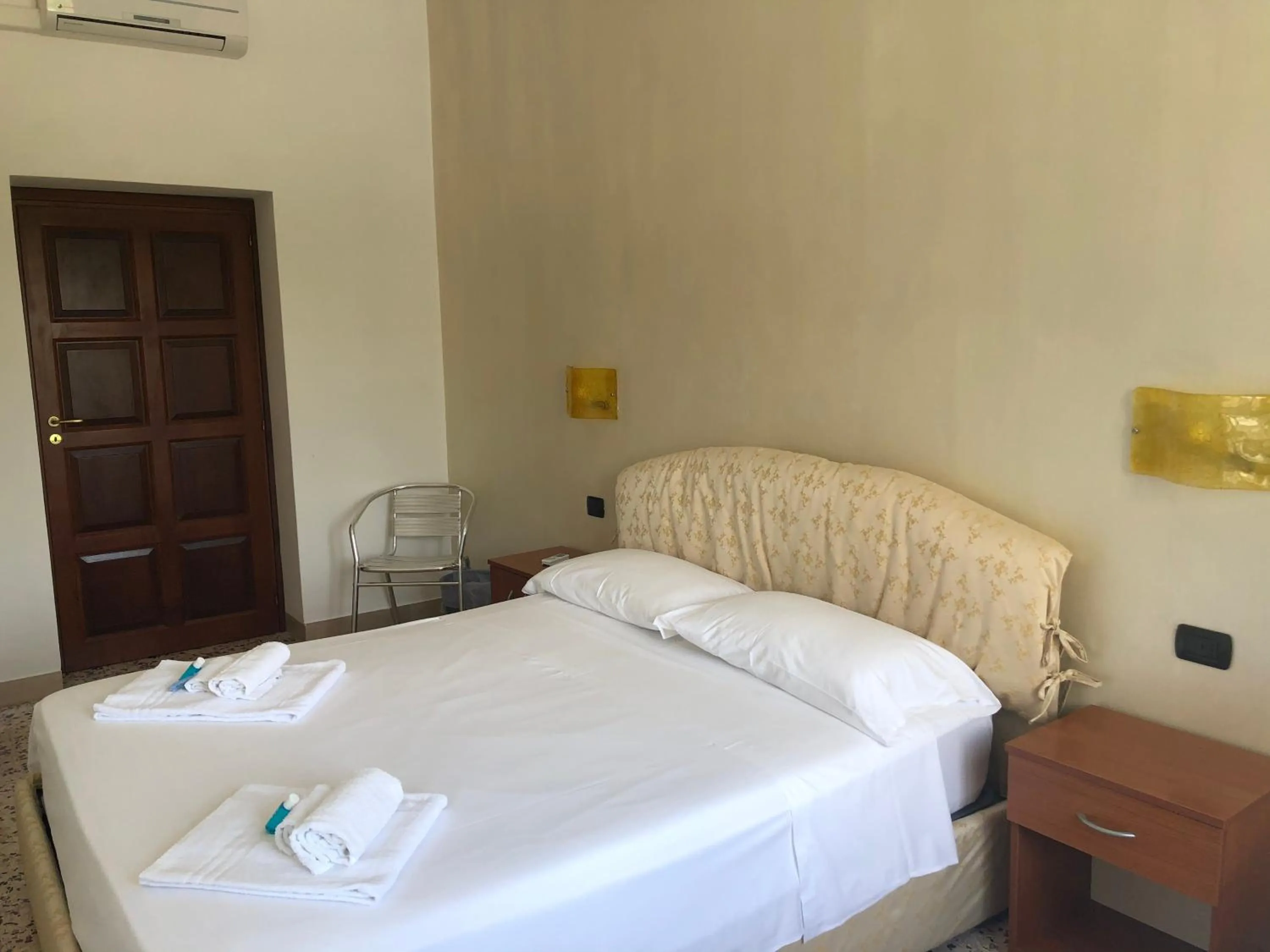 Bed in Villa Nappi Bed & Breakfast