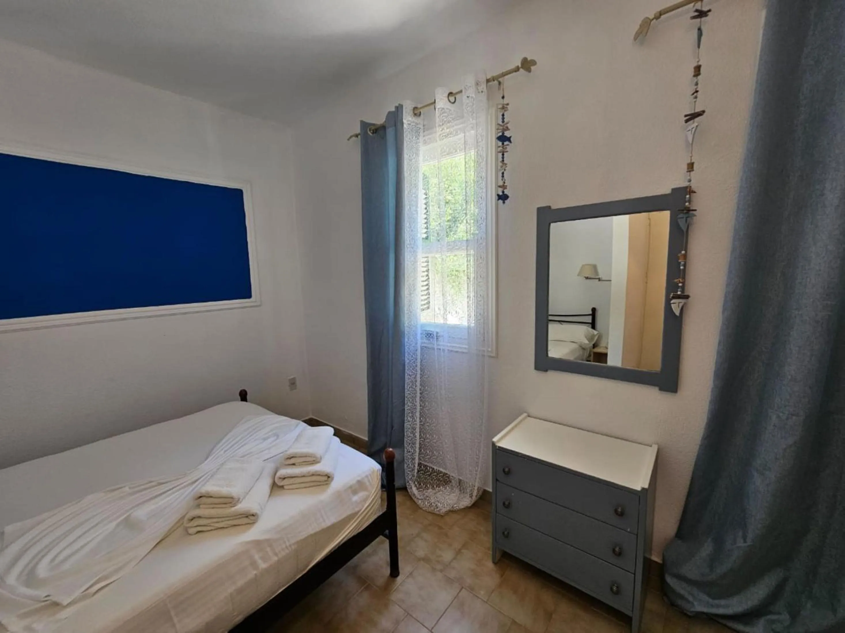 Bed in Corfu Glyfada Menigos Resort 2-5