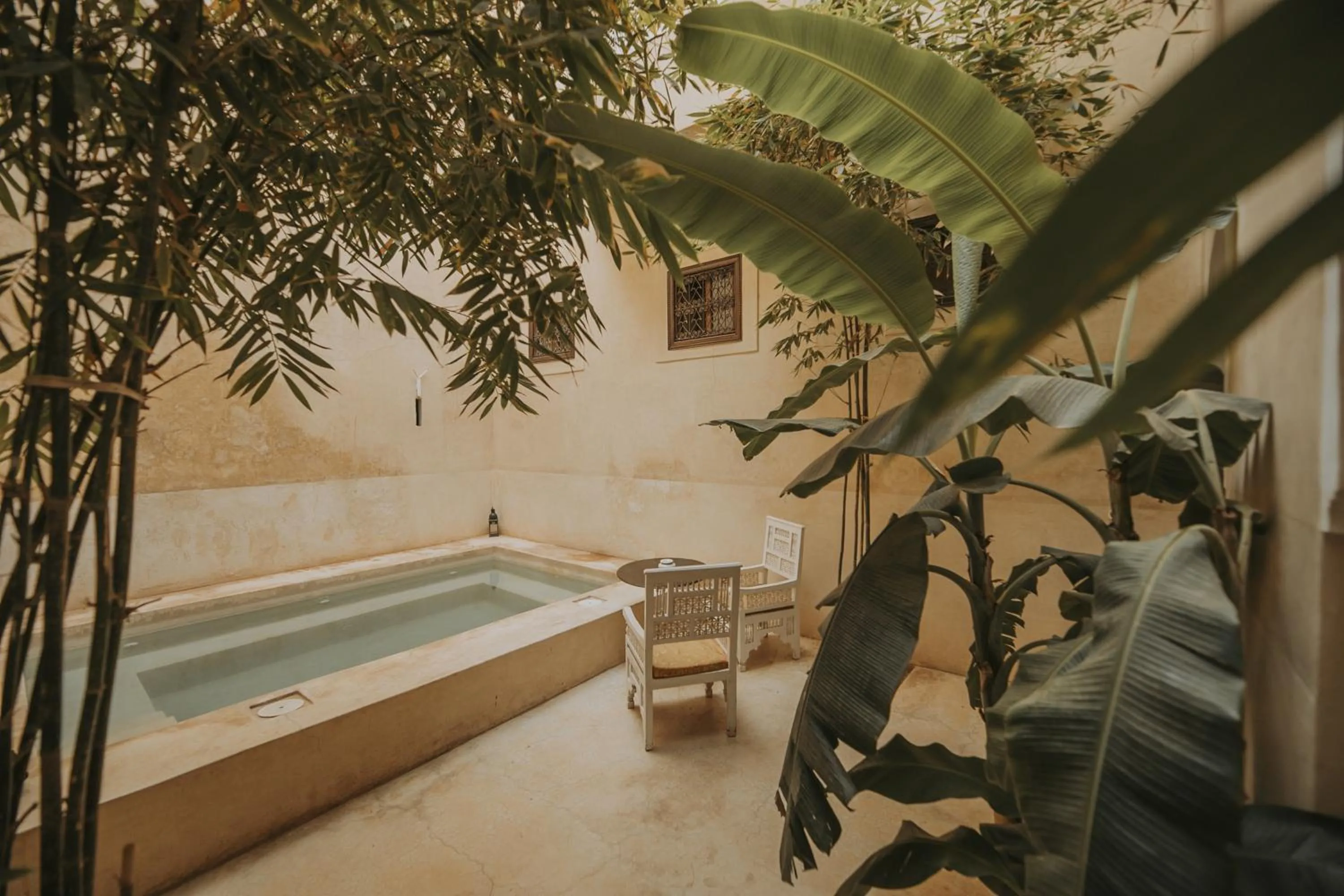 Pool view in Palais Chadmi