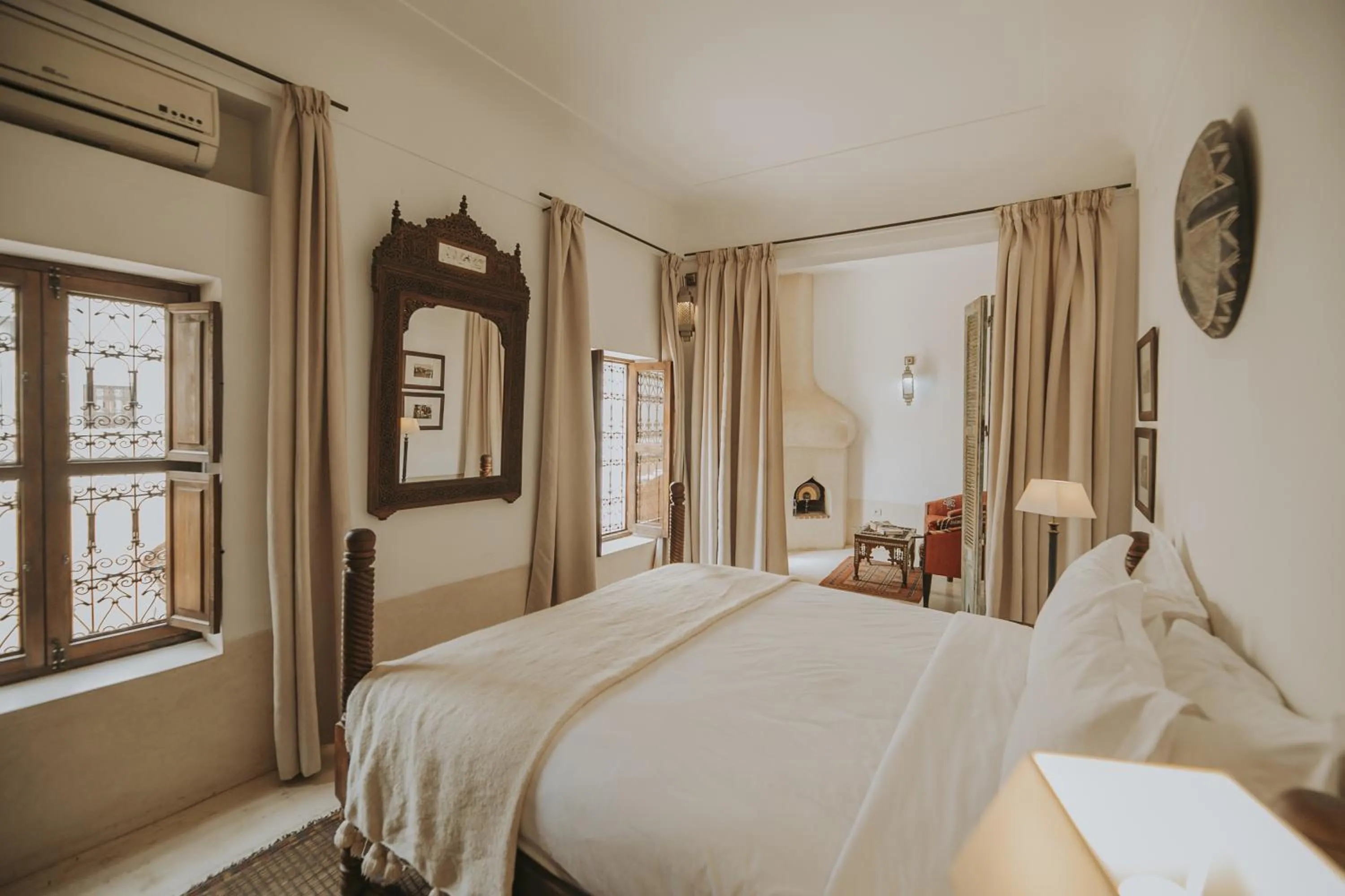 Photo of the whole room, Bed in Palais Chadmi