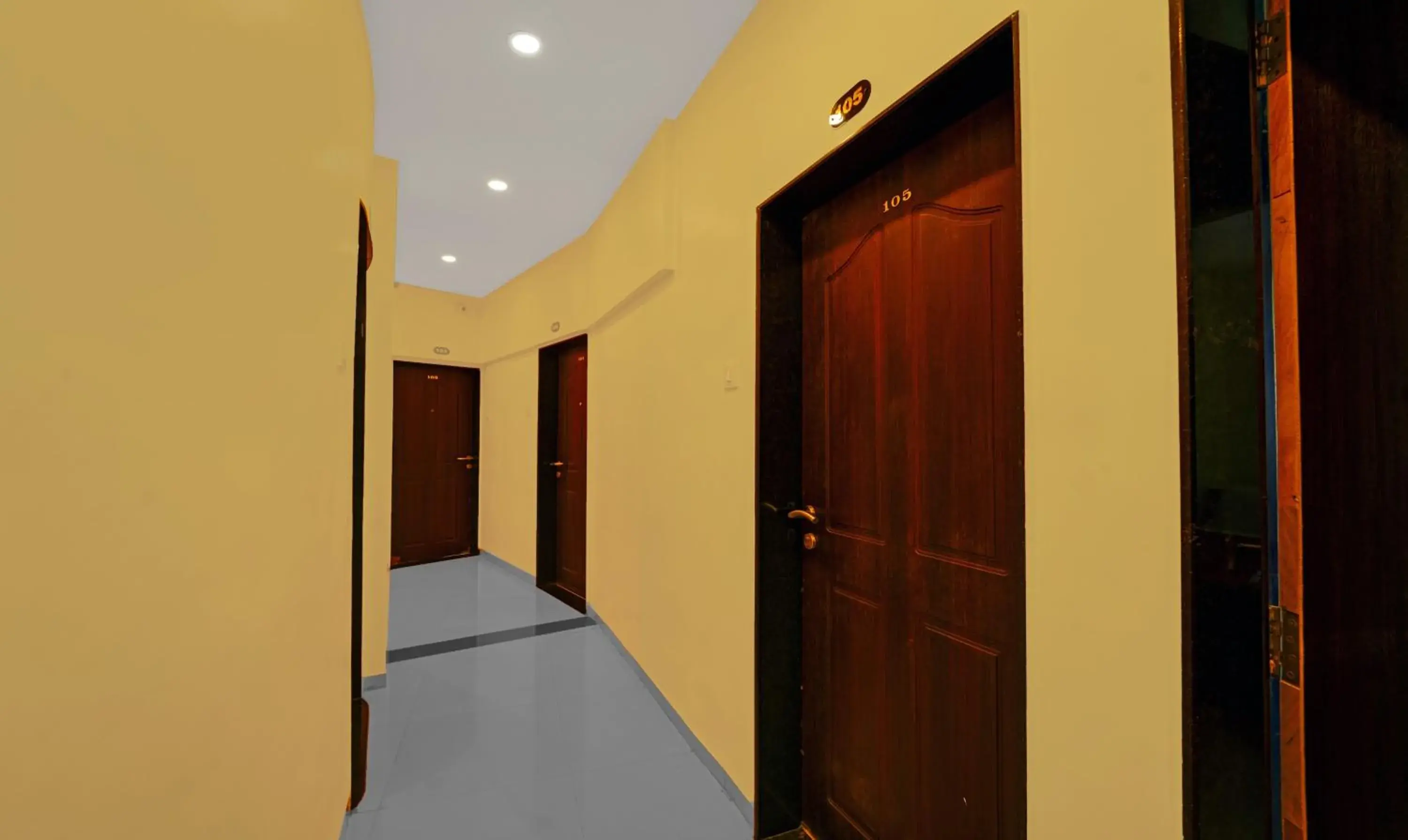 Lobby or reception in Itsy Hotels Sitara Lobby or reception in Itsy Hotels Sitara