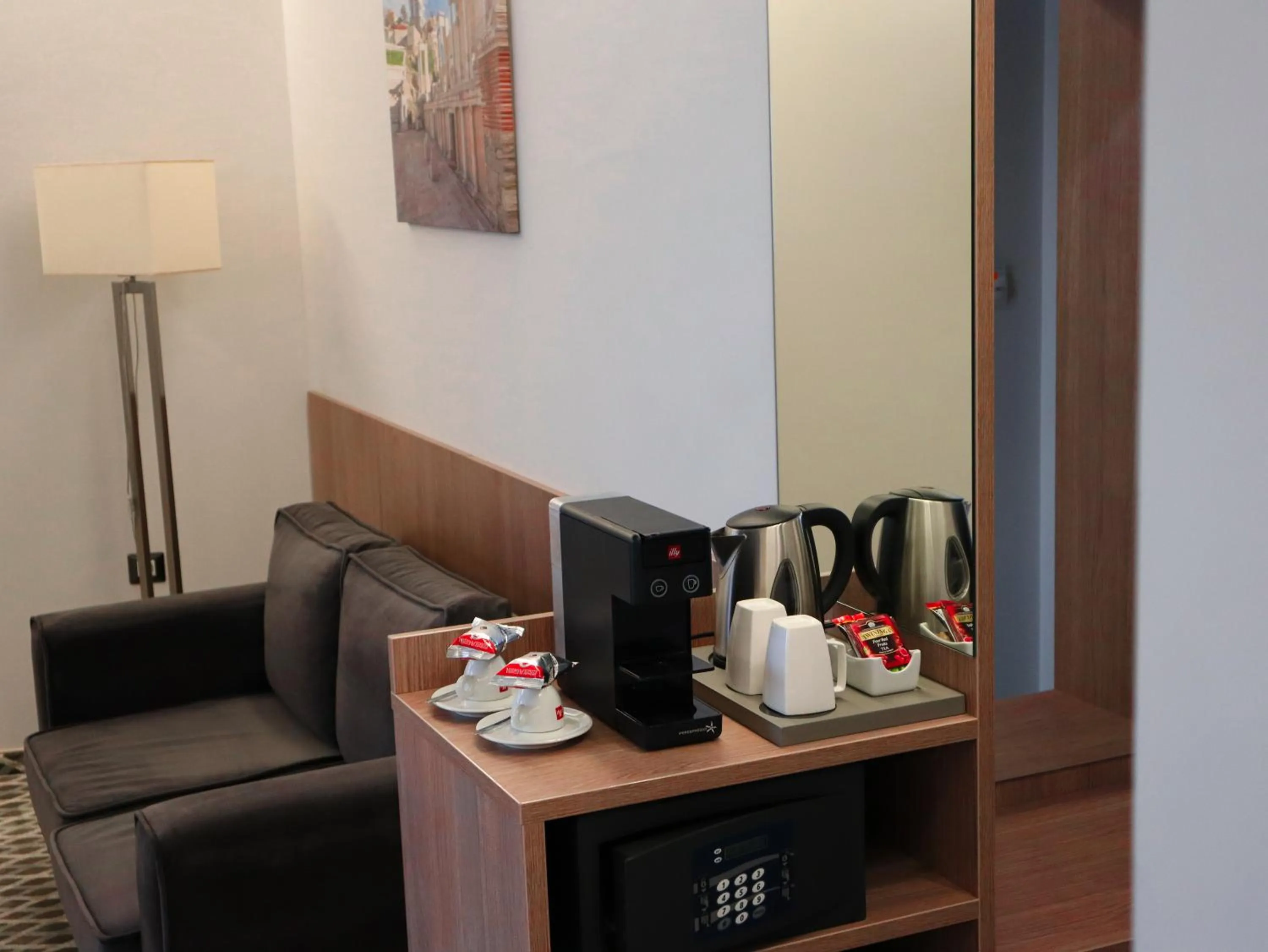 Coffee/tea facilities in Best Western Premier Plovdiv Hills