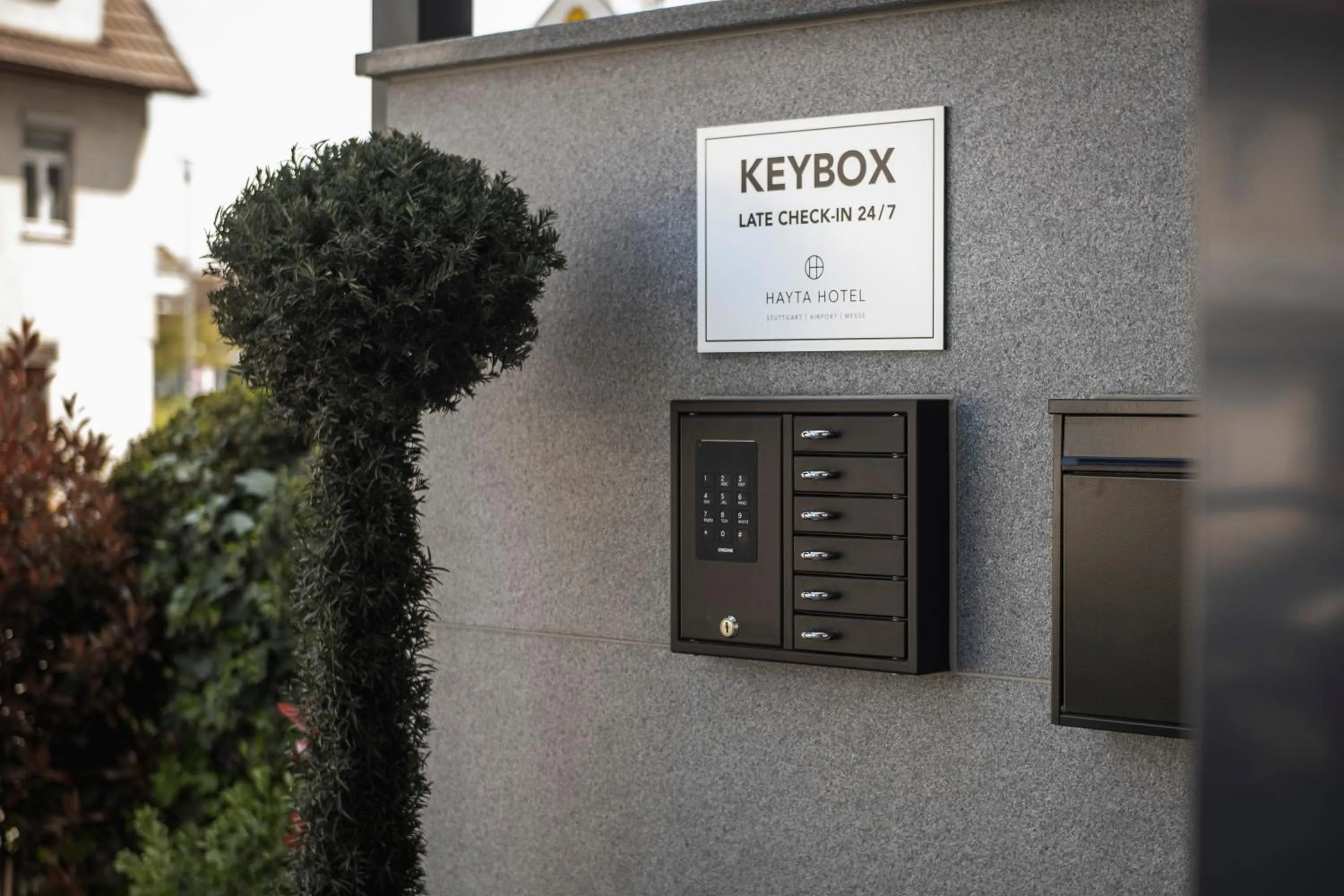 Facade/entrance in Hayta Hotel Stuttgart Airport Messe