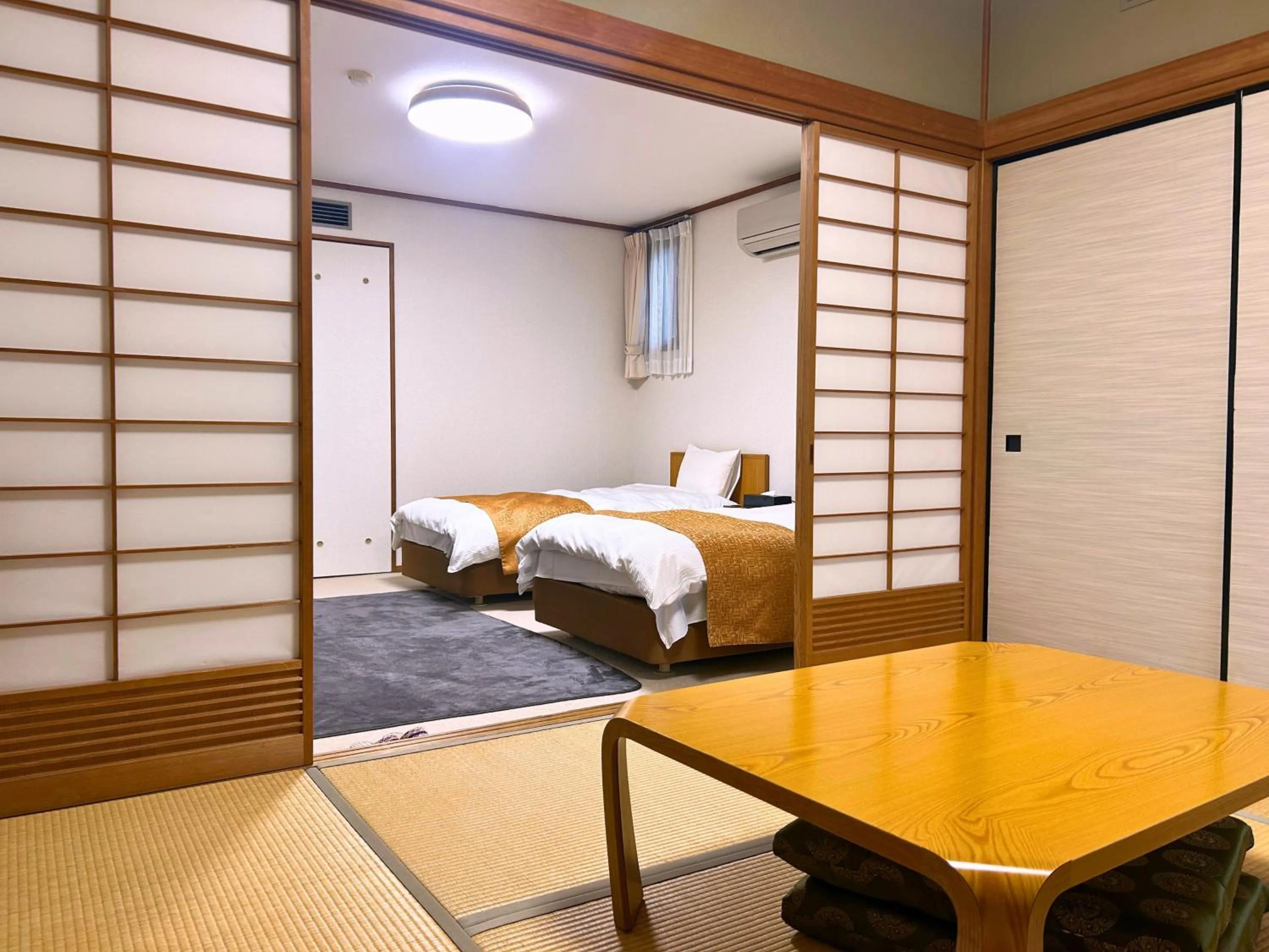 Bed in Kozuka Hisanoha