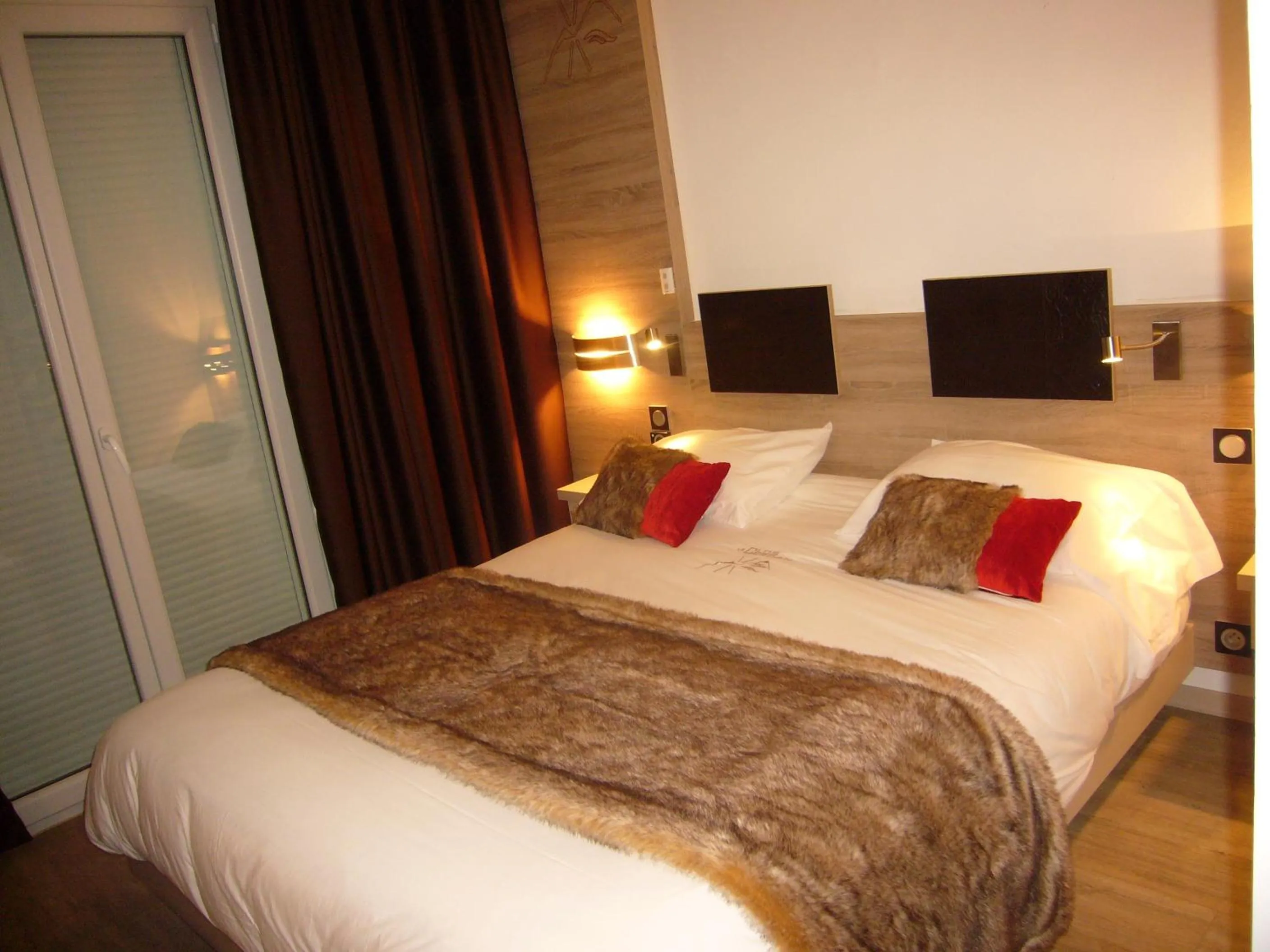 Bed in Hotel et Résidence Le Clos Cerdan