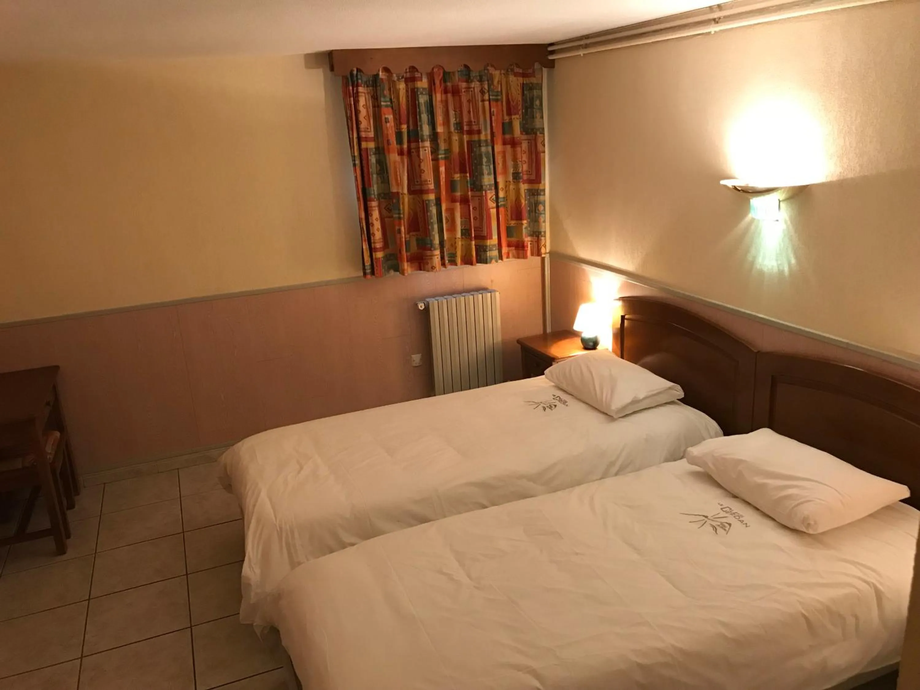 Bed in Hotel et Résidence Le Clos Cerdan