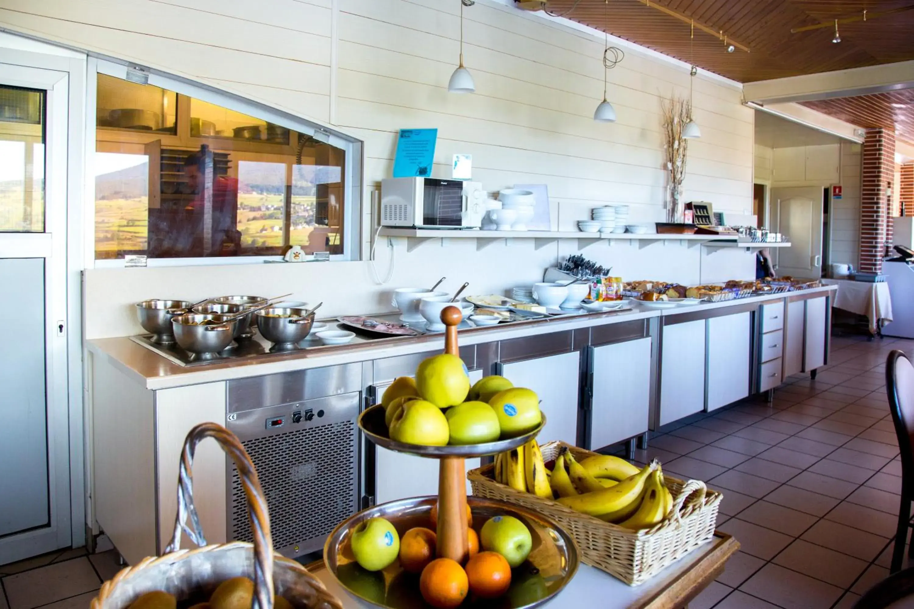 Breakfast in Hotel et Résidence Le Clos Cerdan Breakfast in Hotel et Résidence Le Clos Cerdan