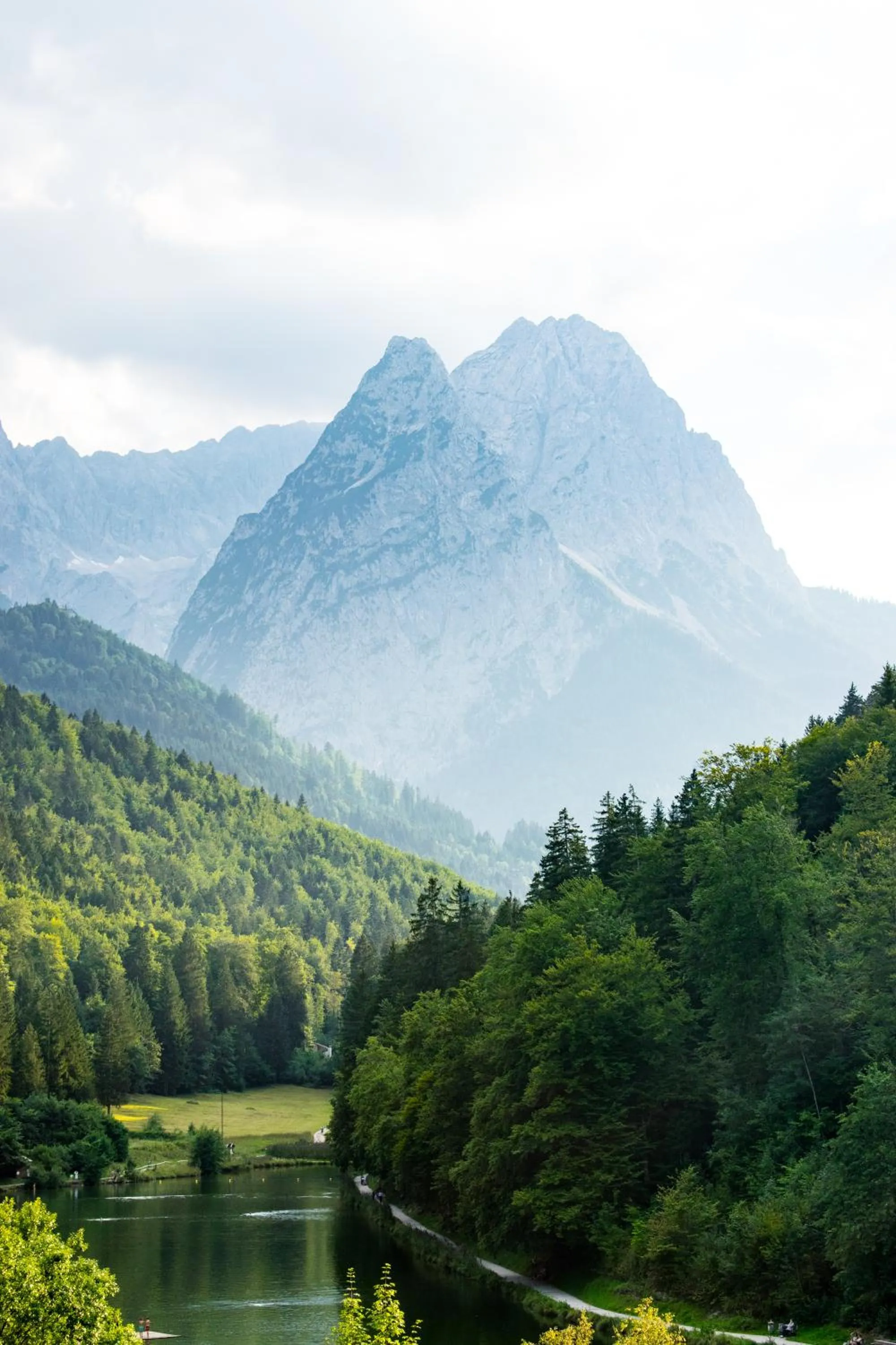 Natural landscape in Seehaus Riessersee